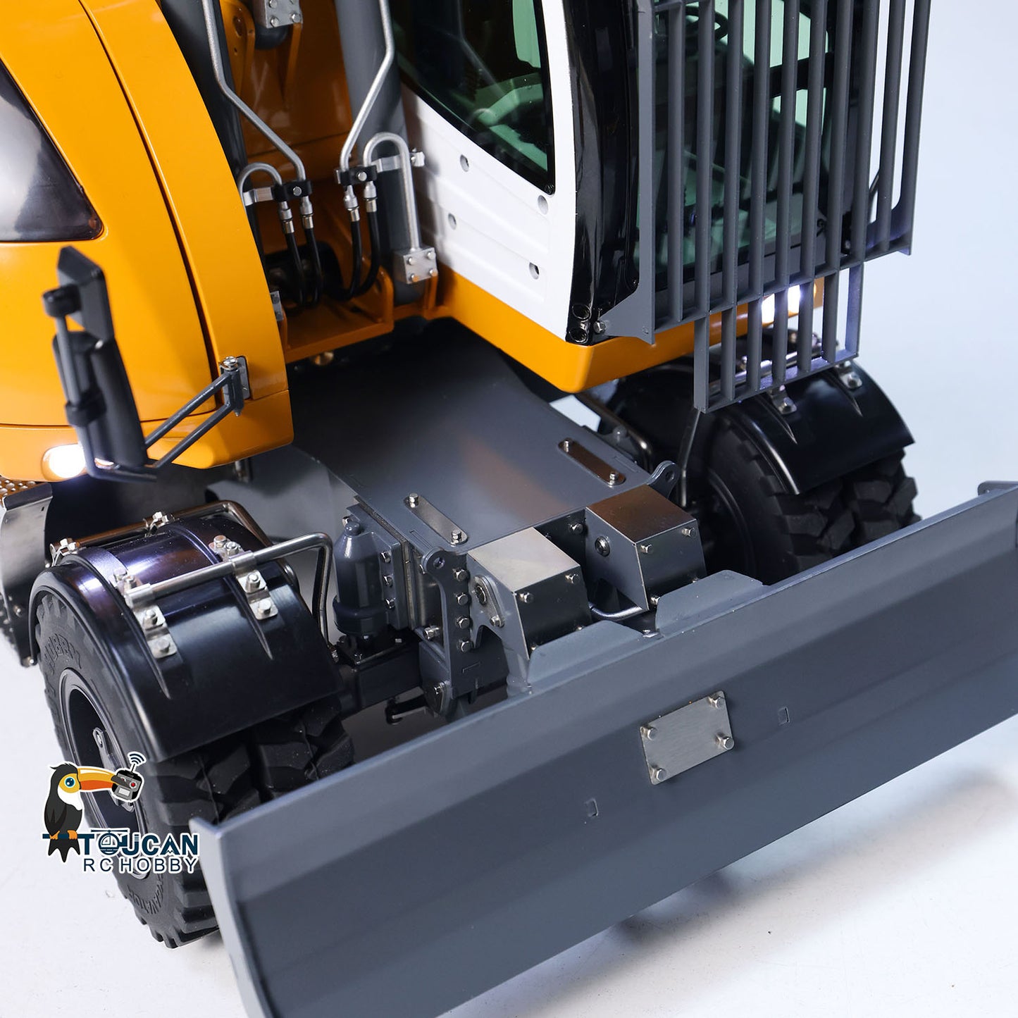 1:14 RC Hydraulic Wheeled Excavator LR914 8-ways Valve 4×4 Digger Engineering Vehicle RTR Axle Lock Upgrade Brushless Motor ESC