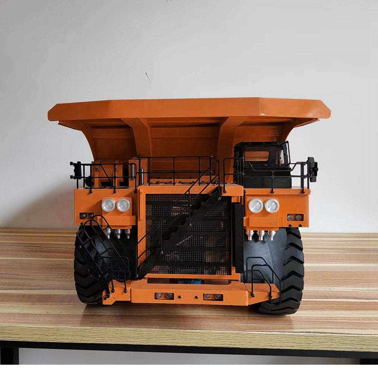 1/20 Metal 793D RC RTR Hydraulic Mining Truck Dumper Tipper With Light System