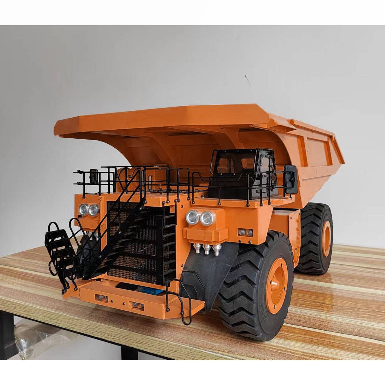 1/20 Metal 793D RC RTR Hydraulic Mining Truck Dumper Tipper With Light System