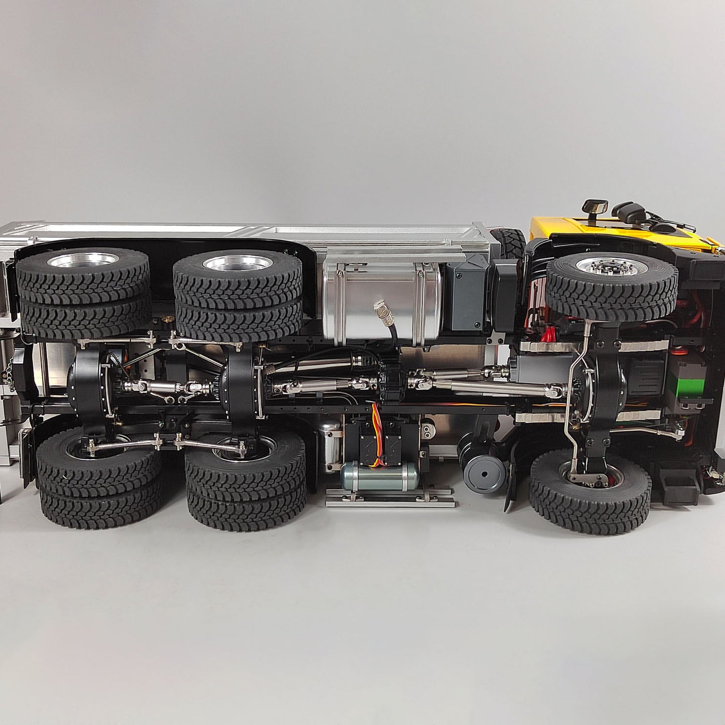 Camion à benne basculante hydraulique RC PNP 1/14 en métal 6x6 assemblé et peint