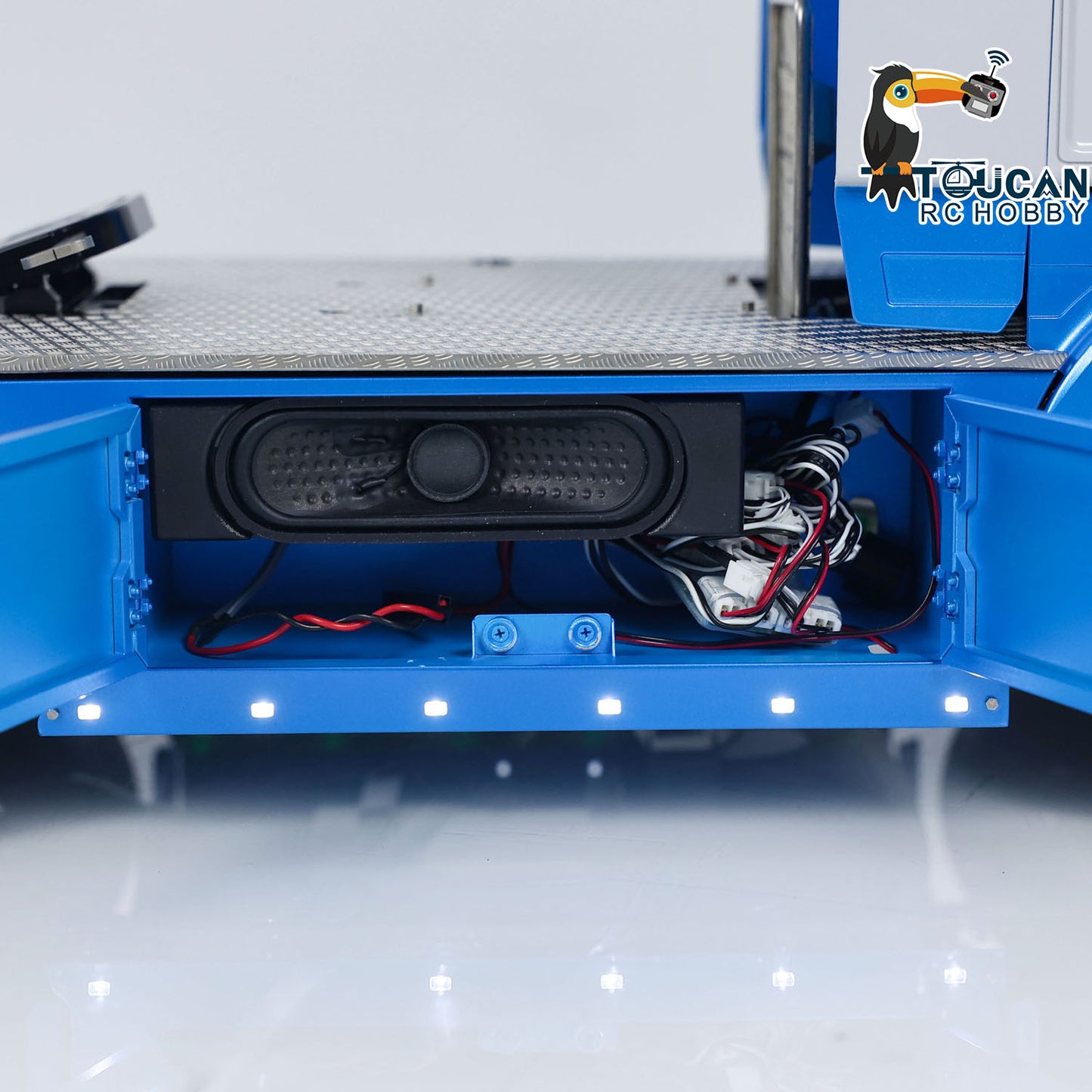 TOUCAN RC Tractor Truck 4X4 1/14 RTR Remote Control Car Model Sound Light System