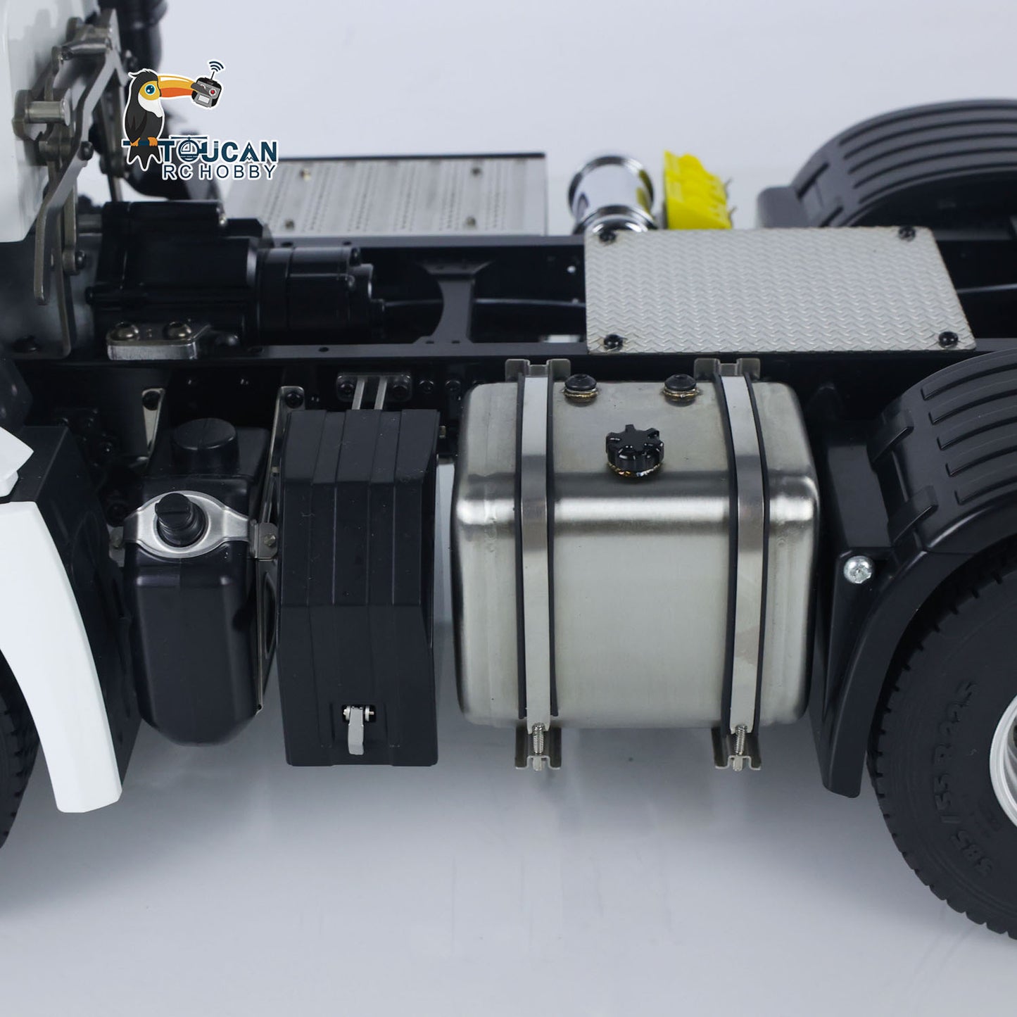 US STOCK RTR 1/14 RC Tractor Truck Radio Battery Metal NO Lock Differential Axles 2Speed Gearbox 6*6 Lorry Car Model for TAMIYA Trailer