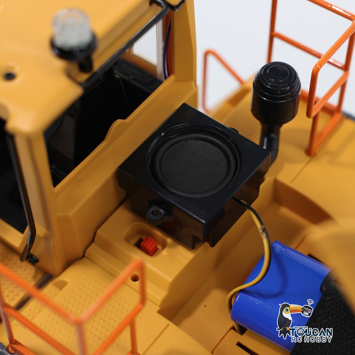 1/16 Double Eagle E592 RC L260H Loader Car