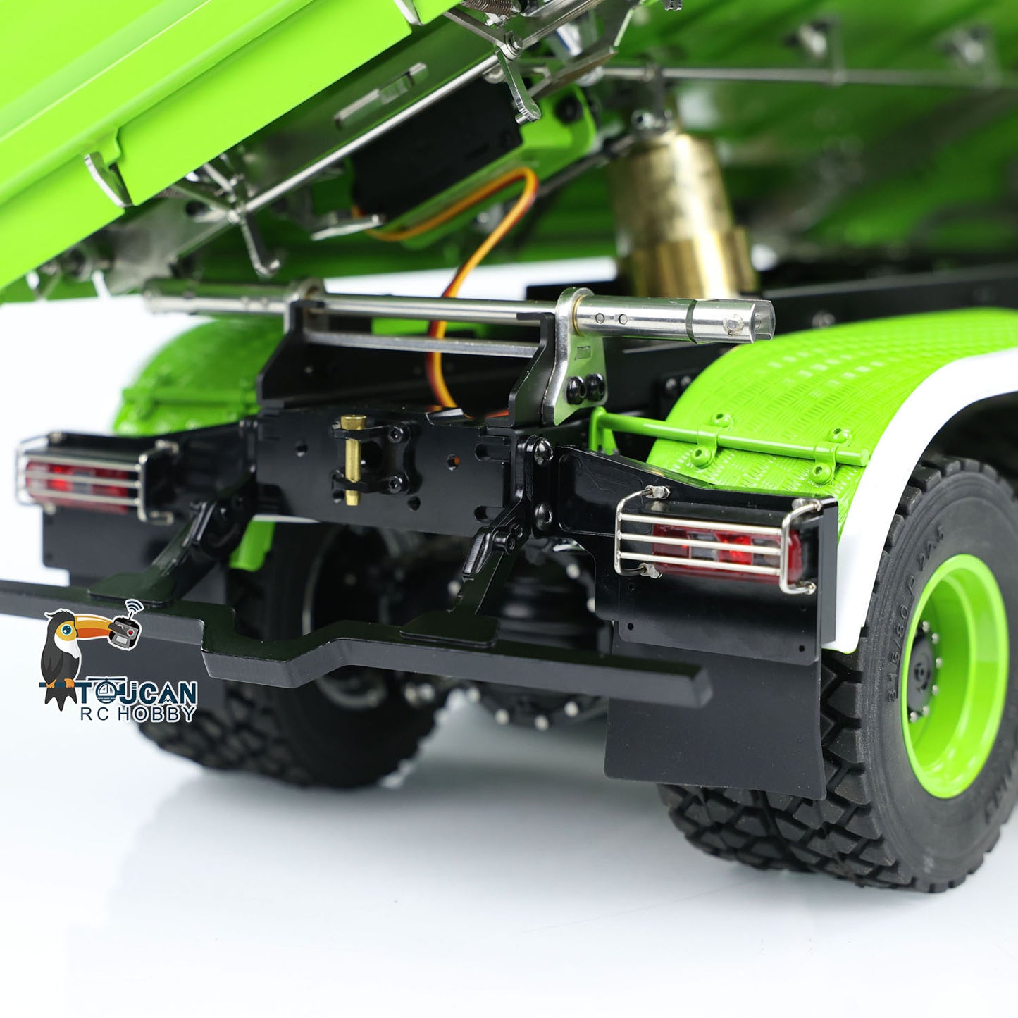 LESU 770S 1/14 6x6 RC Camion à benne basculante hydraulique à 3 voies Modèle de benne basculante télécommandé Lumière Son Fumée