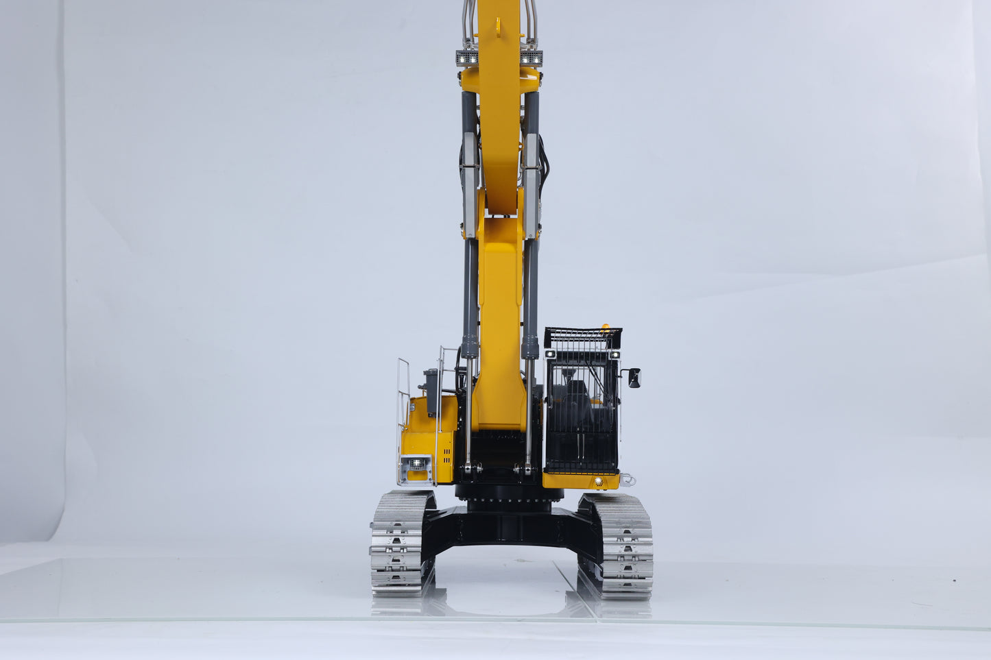 LESU 1/14 RC Hydraulic Excavator LR956 Metal 3 Arms Digger Model 4+3CH Valve Dual Pumps Light Flysky PL18EV LITE