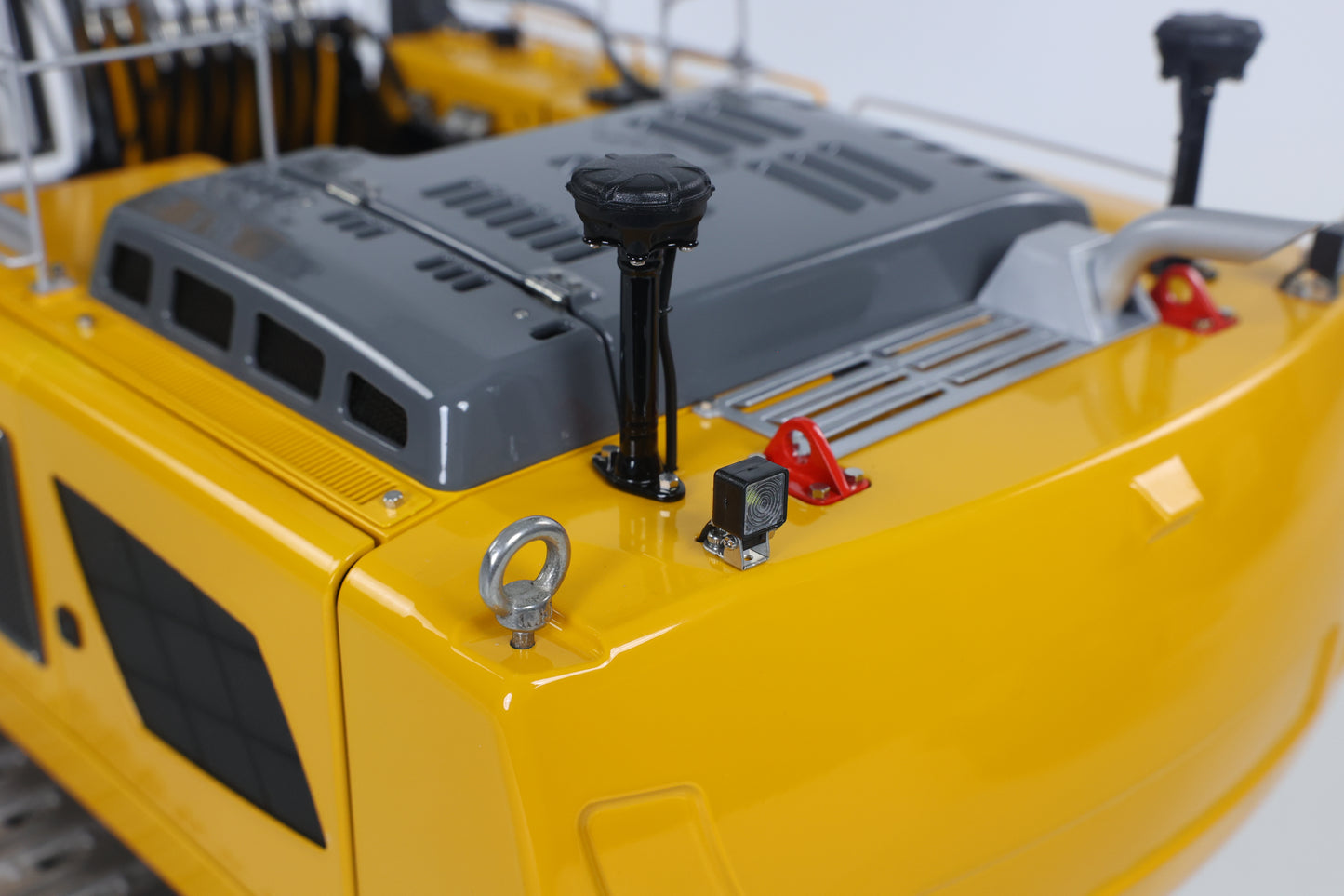 LESU 1/14 RC Hydraulic Excavator LR956 Metal 3 Arms Digger Model 4+3CH Valve Dual Pumps Light Flysky PL18EV LITE