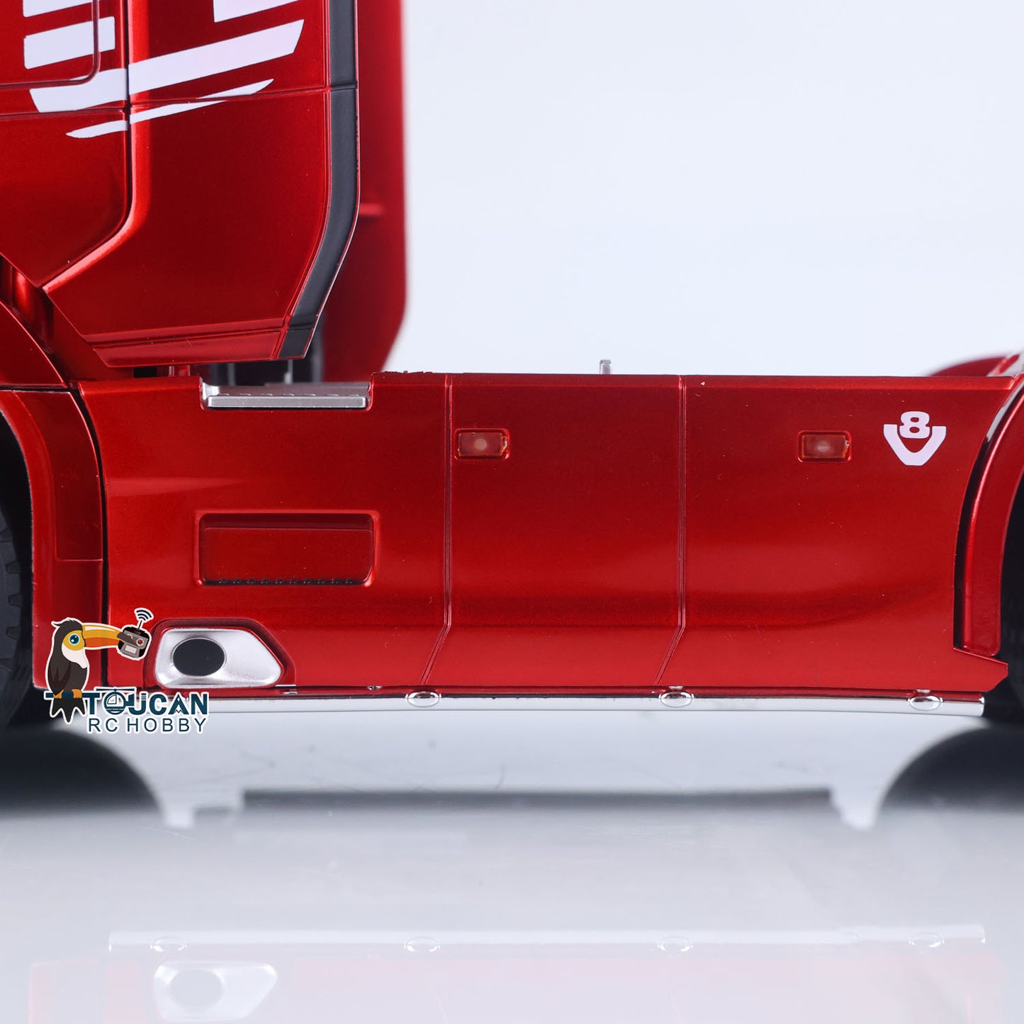770S Plastic 1/18 RC Tractor Truck Toys Finished Model RTR 7.4V Battery Radio 19CH Light Sound Effects Remote Control Lorry Car