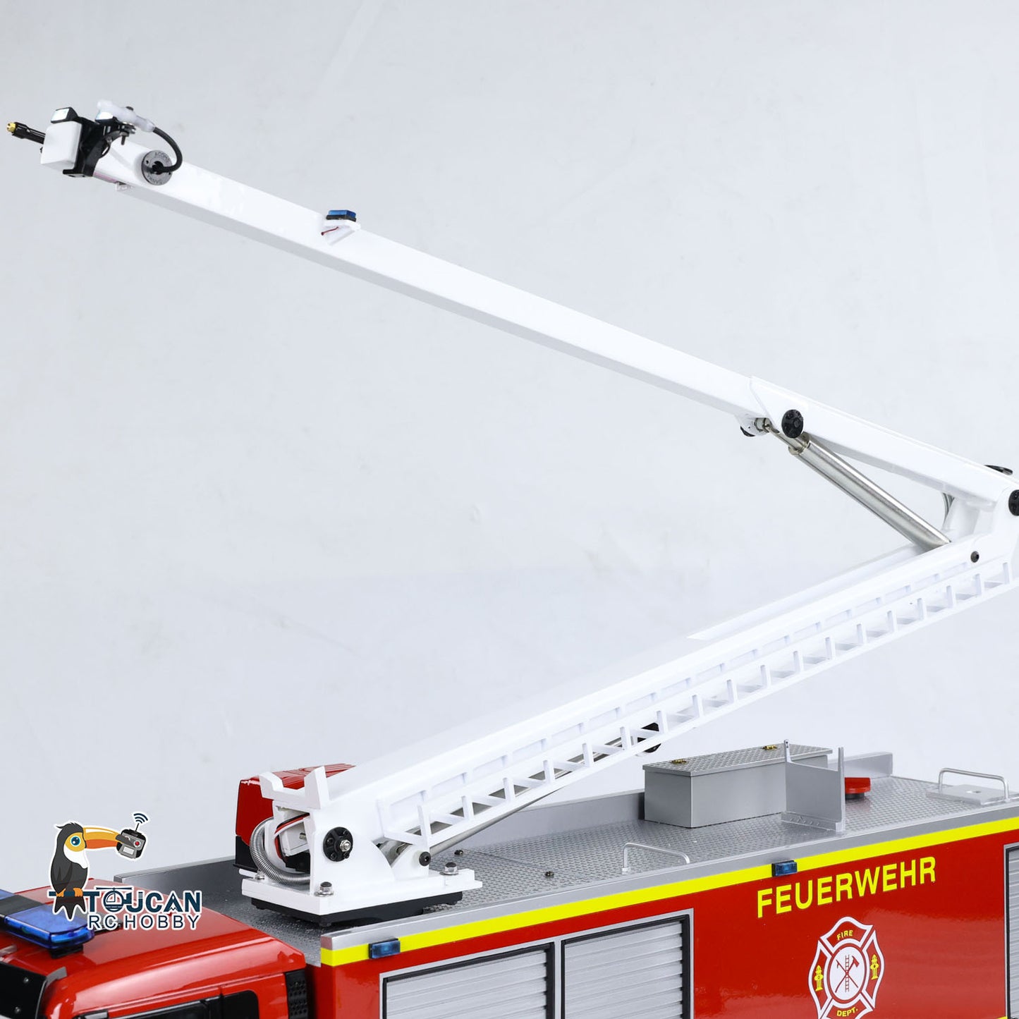1/14 Metal Chassis Snozzle High-reach Extendable Turret 8x4 RC Fire Truck