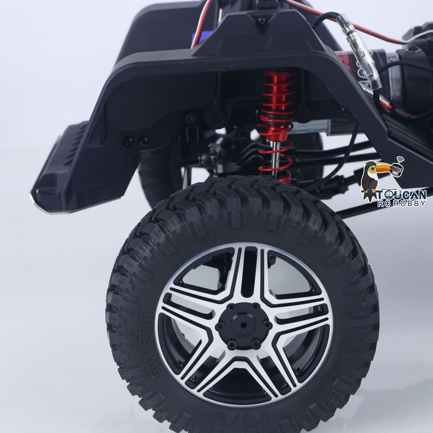 1/8 TRACTION HOBBY Off Road Car KM5 RC Crawler Portal Axle Differential Lock AWD 2Speed Gearbox 775 Brushed Motor