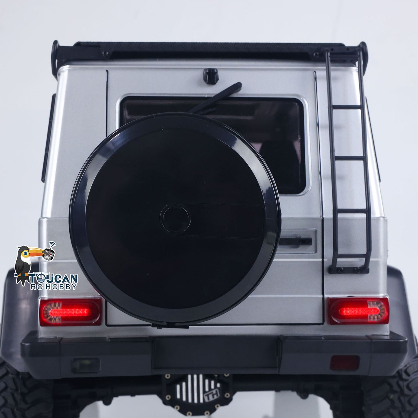 1/8 TRACTION HOBBY Off Road Car KM5 RC Crawler Portal Axle Differential Lock AWD 2Speed Gearbox 775 Brushed Motor