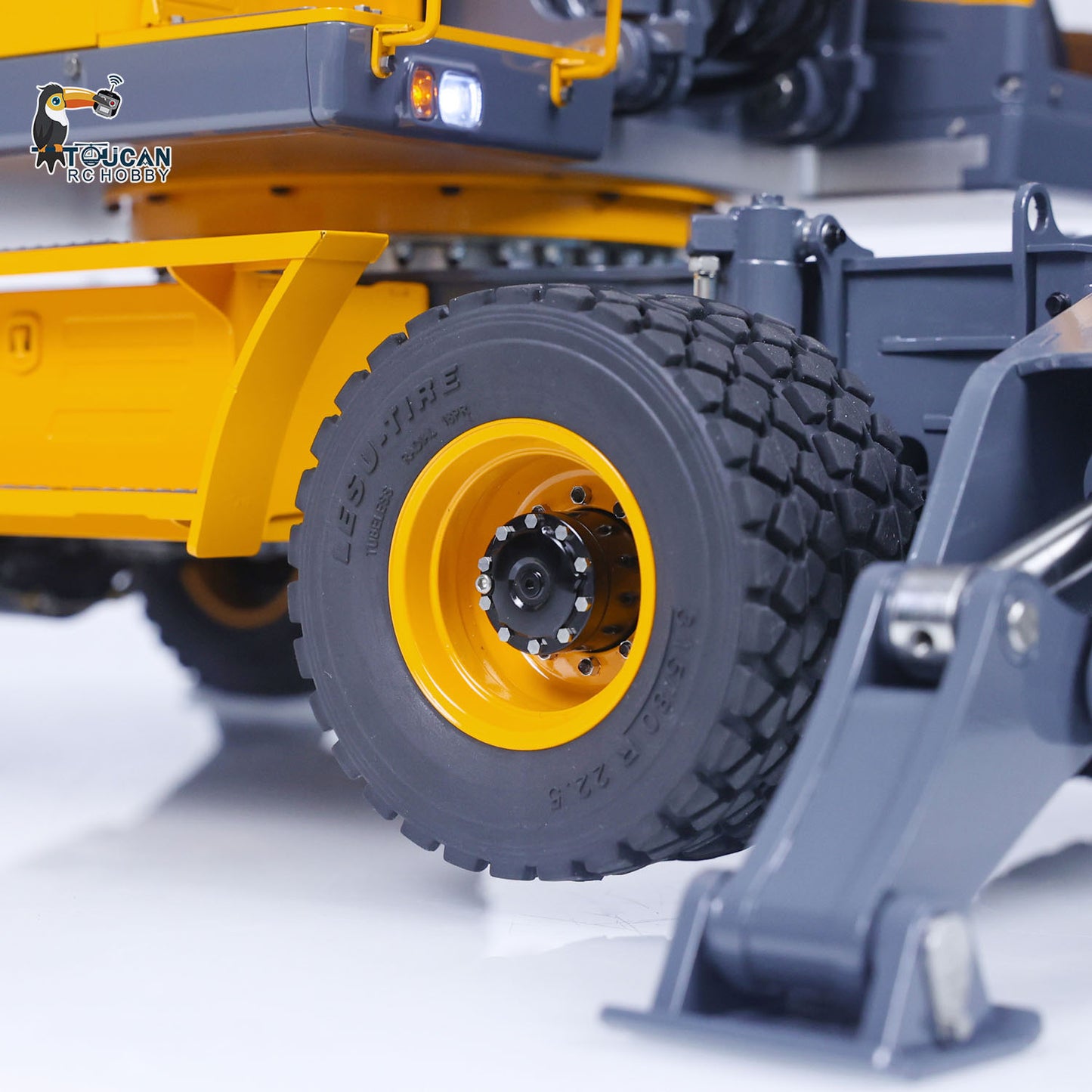 LESU 1/14 AOUE ET30H RC Excavatrice hydraulique sur pneus en métal A0006