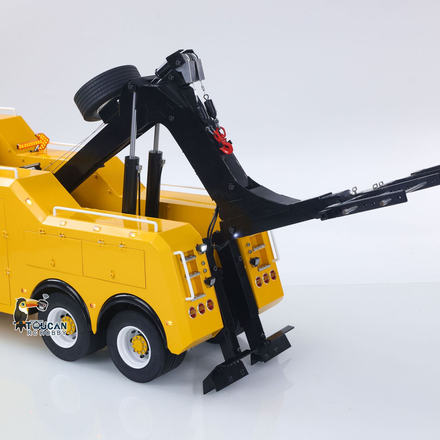 TOUCAN 8X4 Metal 1/14 RC Road Rescue Truck FH16 RTR 2Speed Model Car Flysky Paladin PL18EV Lite Radio Battery Smoke Light Sound