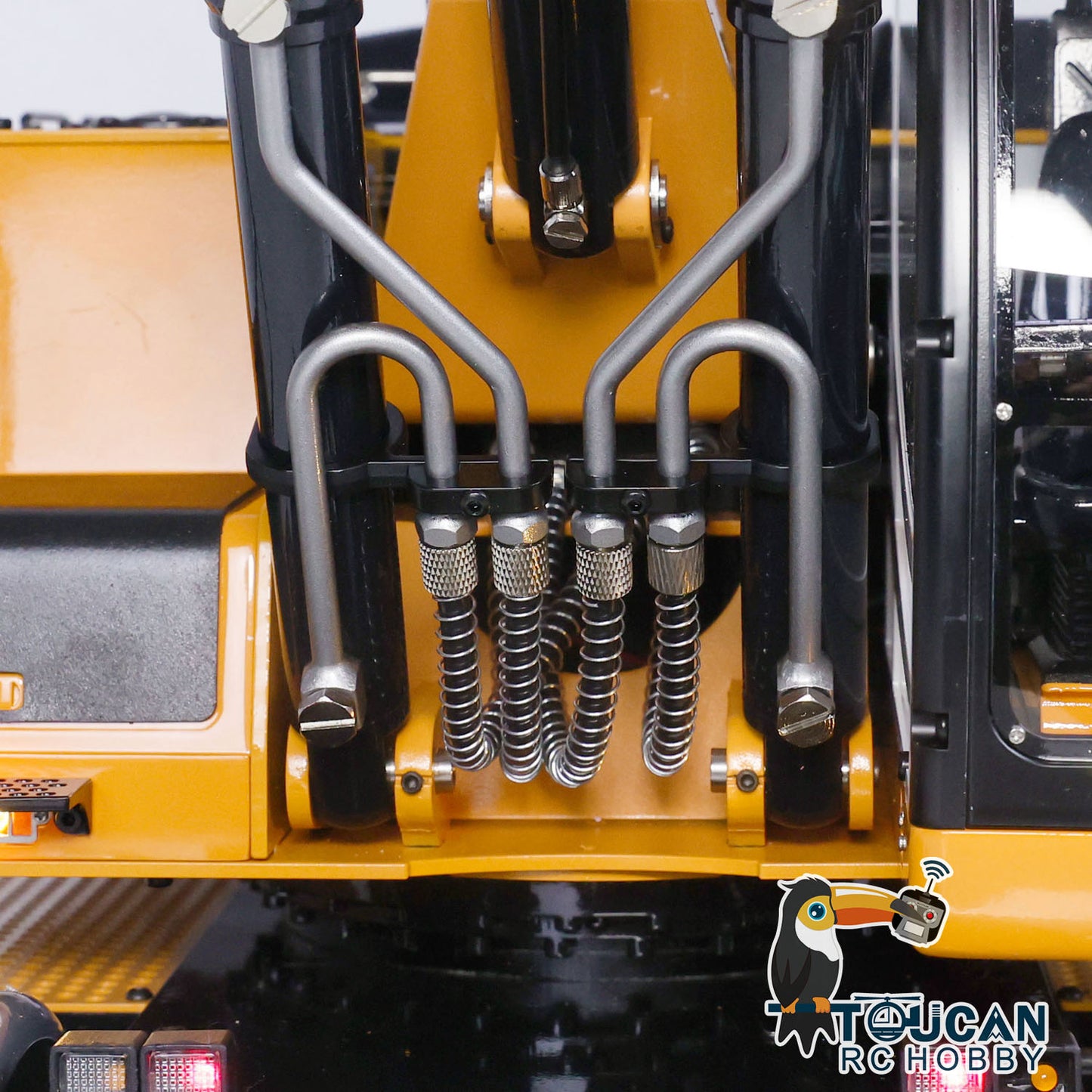 1/14 Wheeled RC Hydraulic Excavator 946-3 PL18EV Radio Controller Digger Ripper Grab