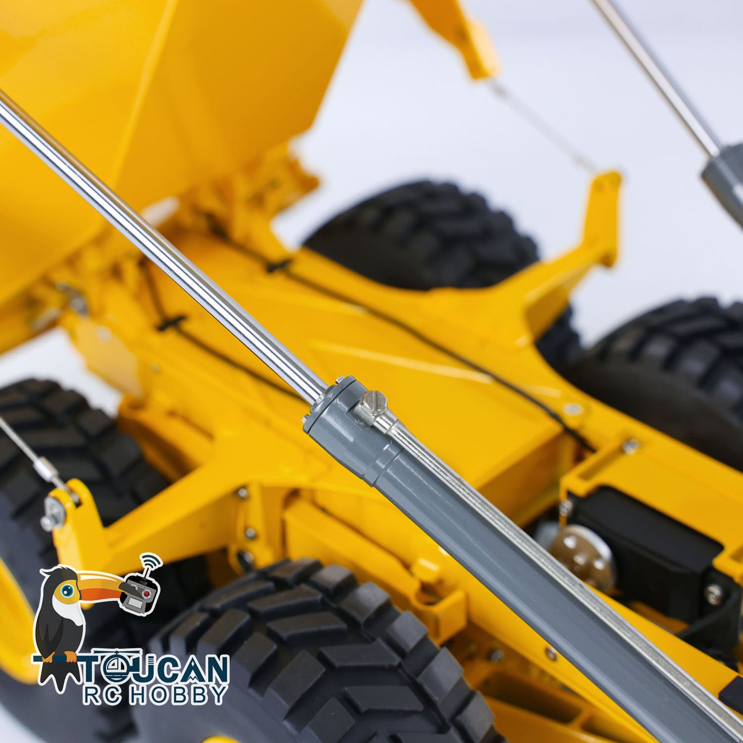 Camion articulé hydraulique RTR RC Double E 1/16 Volvo E117 6x6 A40G