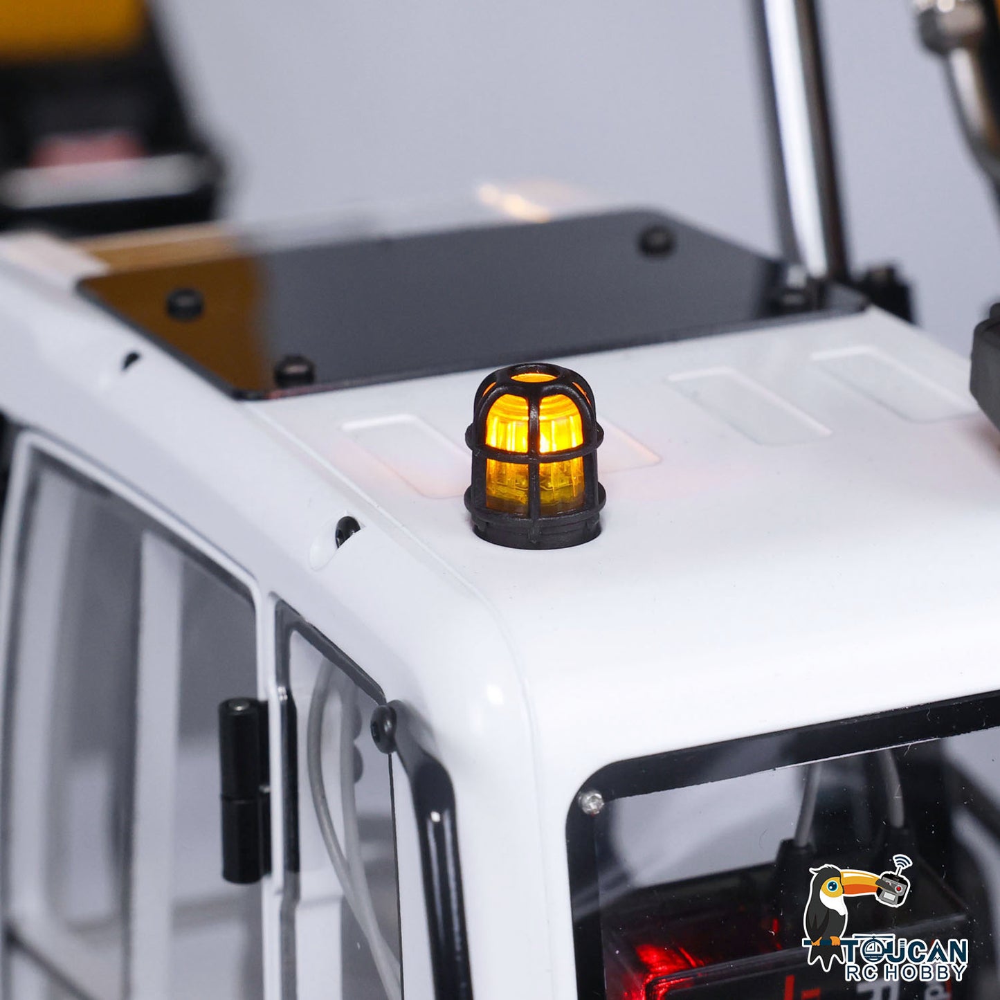 1/14 RC-Hydraulikbagger 946-3 PL18EV mit Funksteuerung, Baggeraufreißer, Greifer