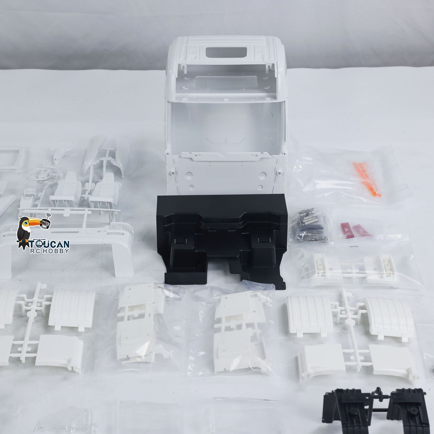 Cabine en plastique 770S avec garde-boue pour camion tracteur RC 1/14 RC Car