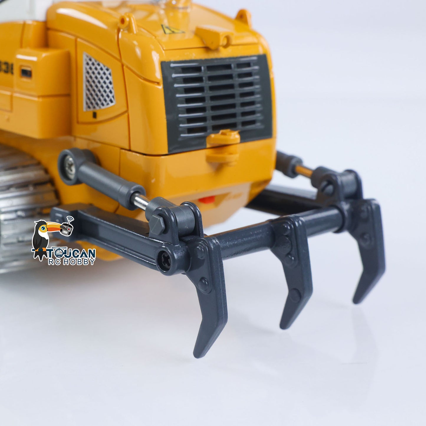 1:50 RC Electric Lifting Tracked Loader LR636 2.4G Construction Vehicle Metal Bucket Tracks Ripper RTR Model Light Sound Battery