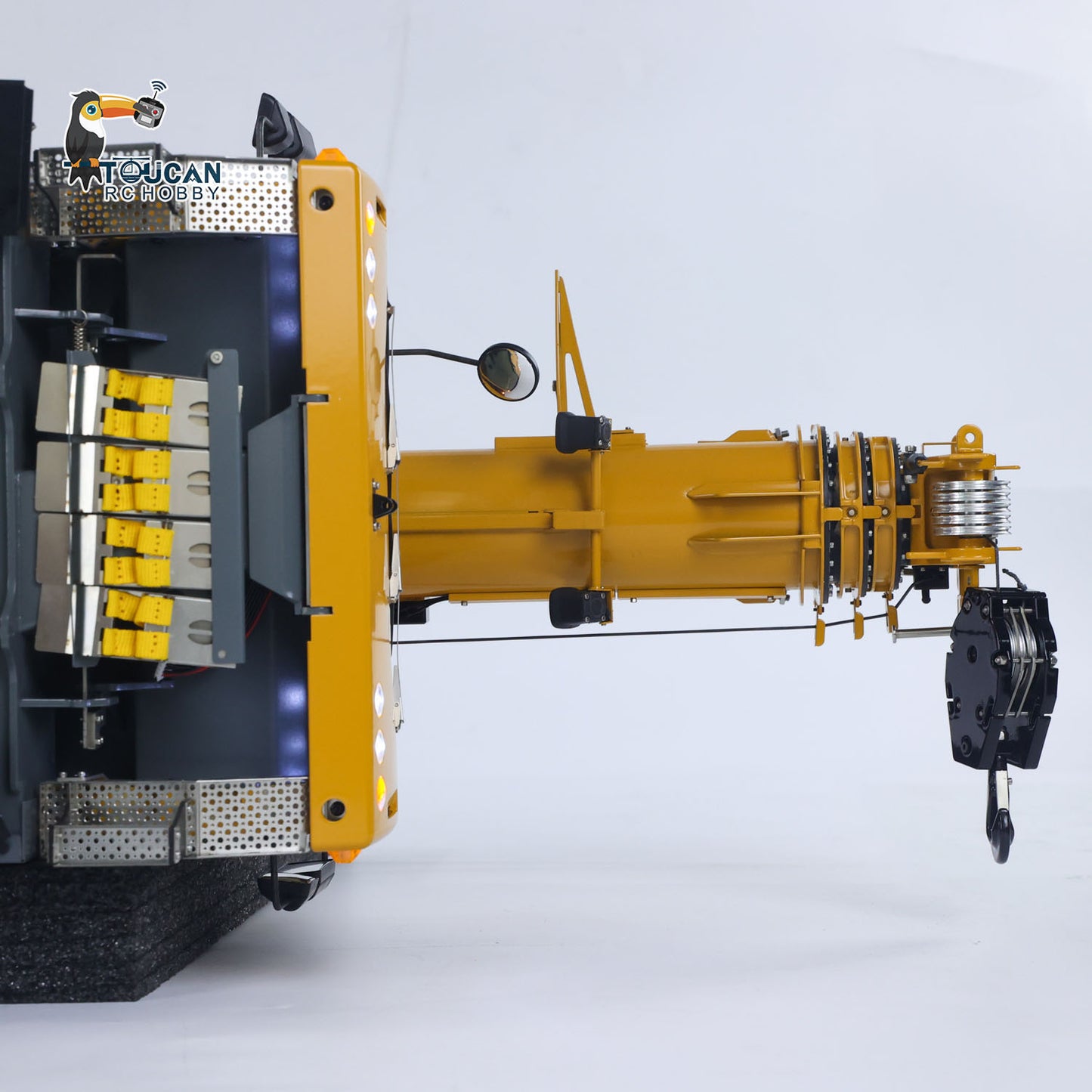 Eyewhale D1050 Metal 1/14 RC Hydraulic Mobile Crane Truck All Terrain Vehicle 3Axles Radio Control Hoist Model Paladin PL18EV