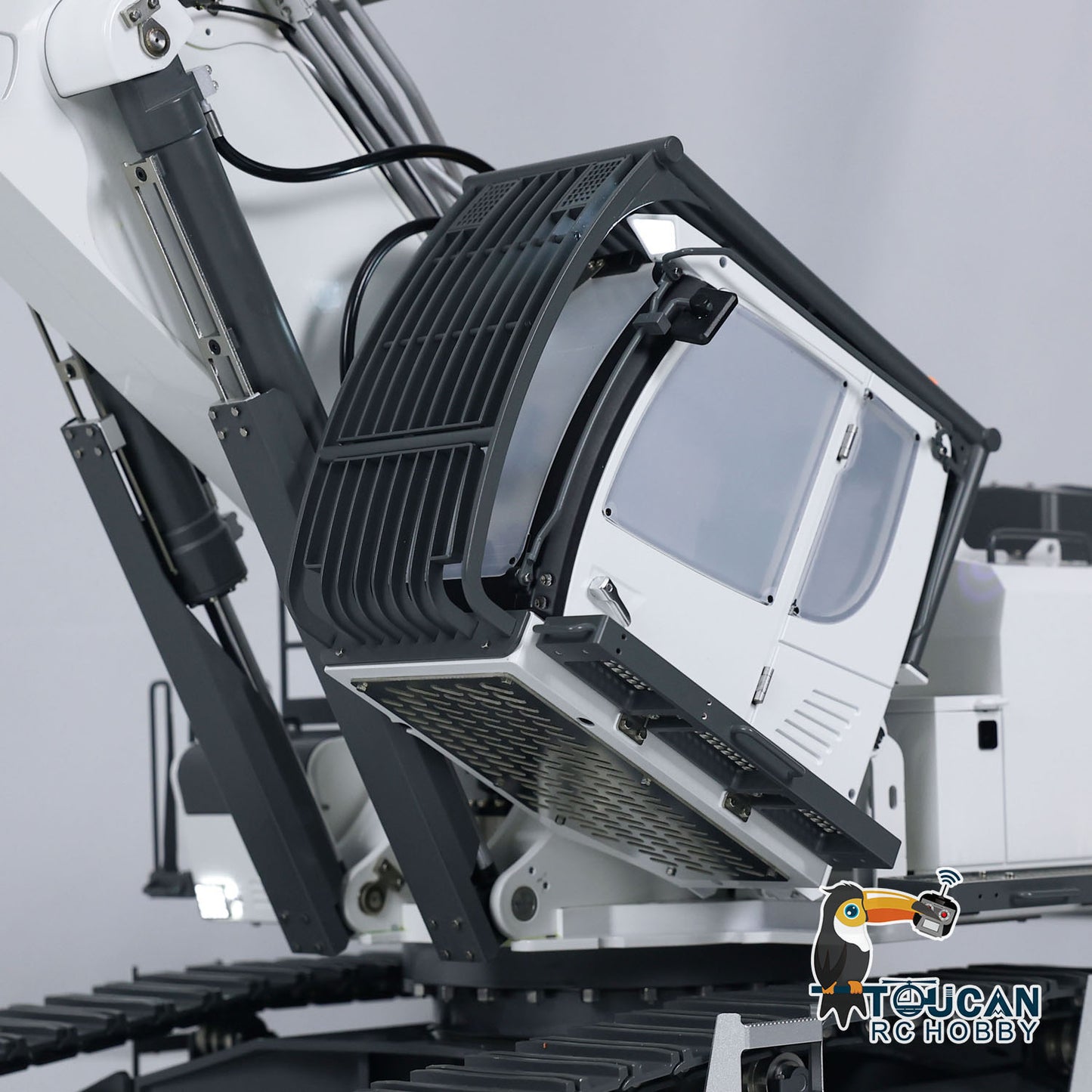 En stock K970-300 1/14 CUT RC Excavatrices hydrauliques avec contrôleur radio PL18EV Lite