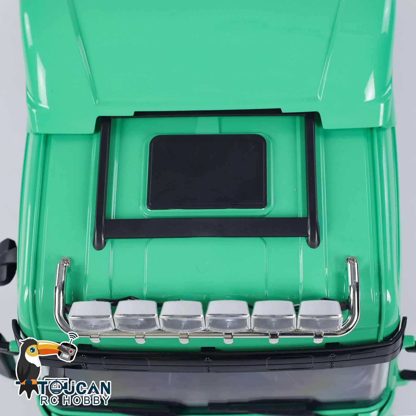 Camion tracteur 4X4 LESU à châssis métallique 1/14 RC