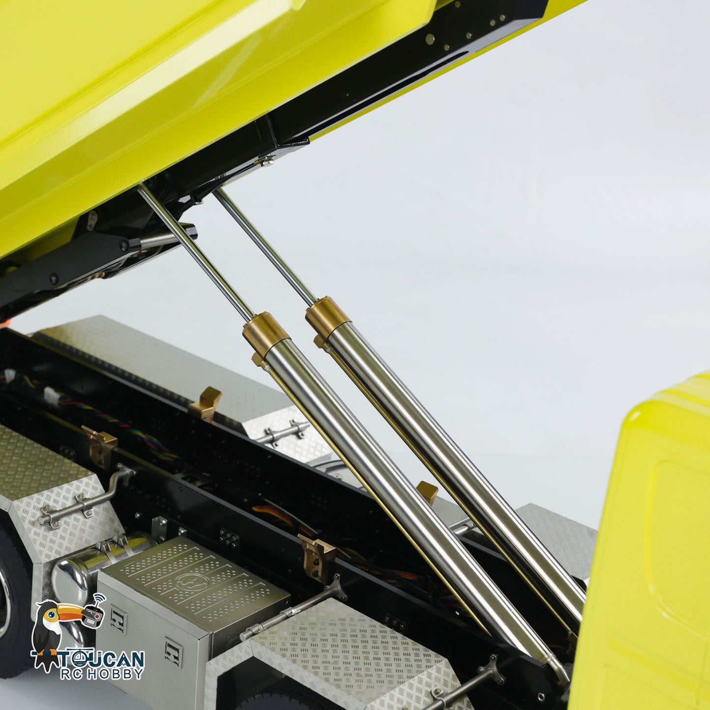 Camion à benne basculante hydraulique RC en métal 1/14 8x8 essieux à blocage différentiel 3 vitesses