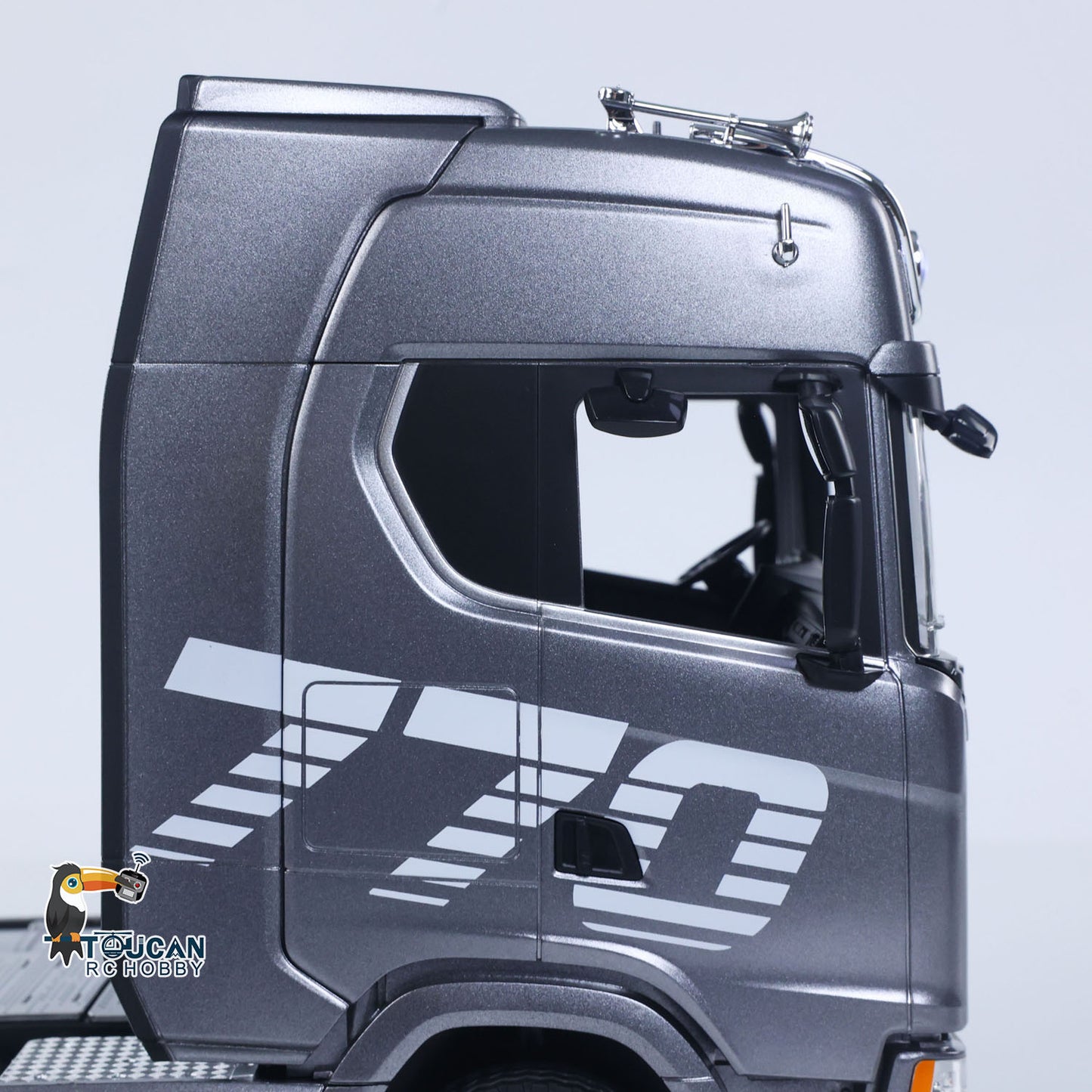 770S Plastic 1/18 RC Tractor Truck Toys Finished Model RTR 7.4V Battery Radio 19CH Light Sound Effects Remote Control Lorry Car