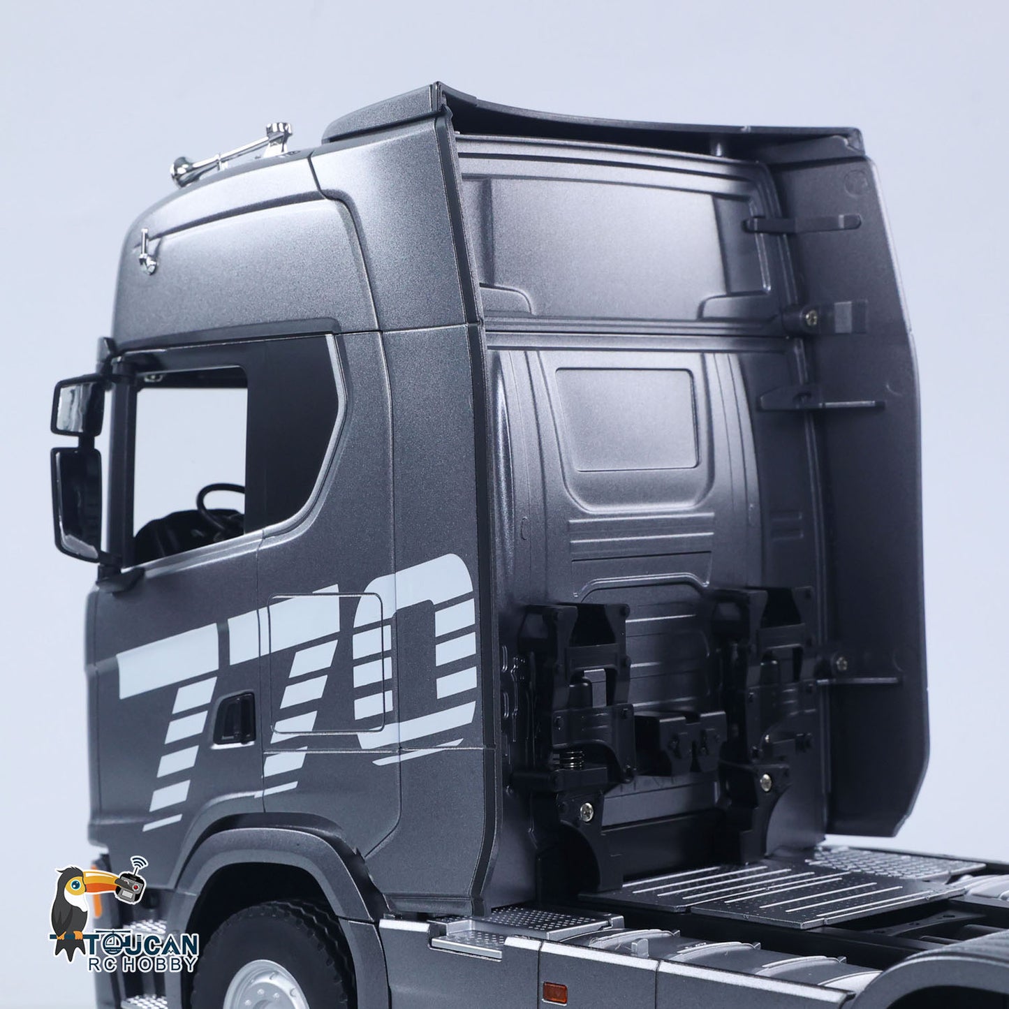 770S Plastic 1/18 RC Tractor Truck Toys Finished Model RTR 7.4V Battery Radio 19CH Light Sound Effects Remote Control Lorry Car