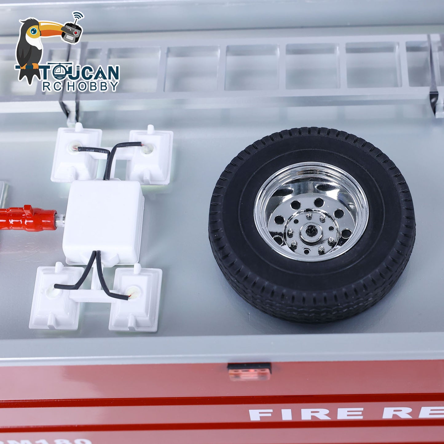 8x4 1/14 RC Fire Fighting Truck RC Fire Sprinkler Vehicles