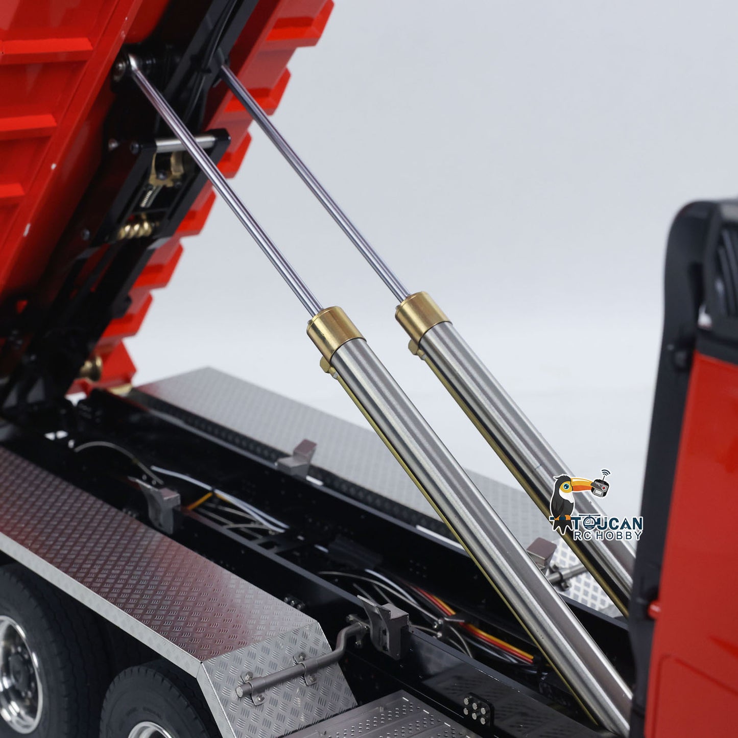 Dumper hydraulique RC en métal 1/14 8x8 Roll Off Dump Truck 3363 Essieu arrière directeur