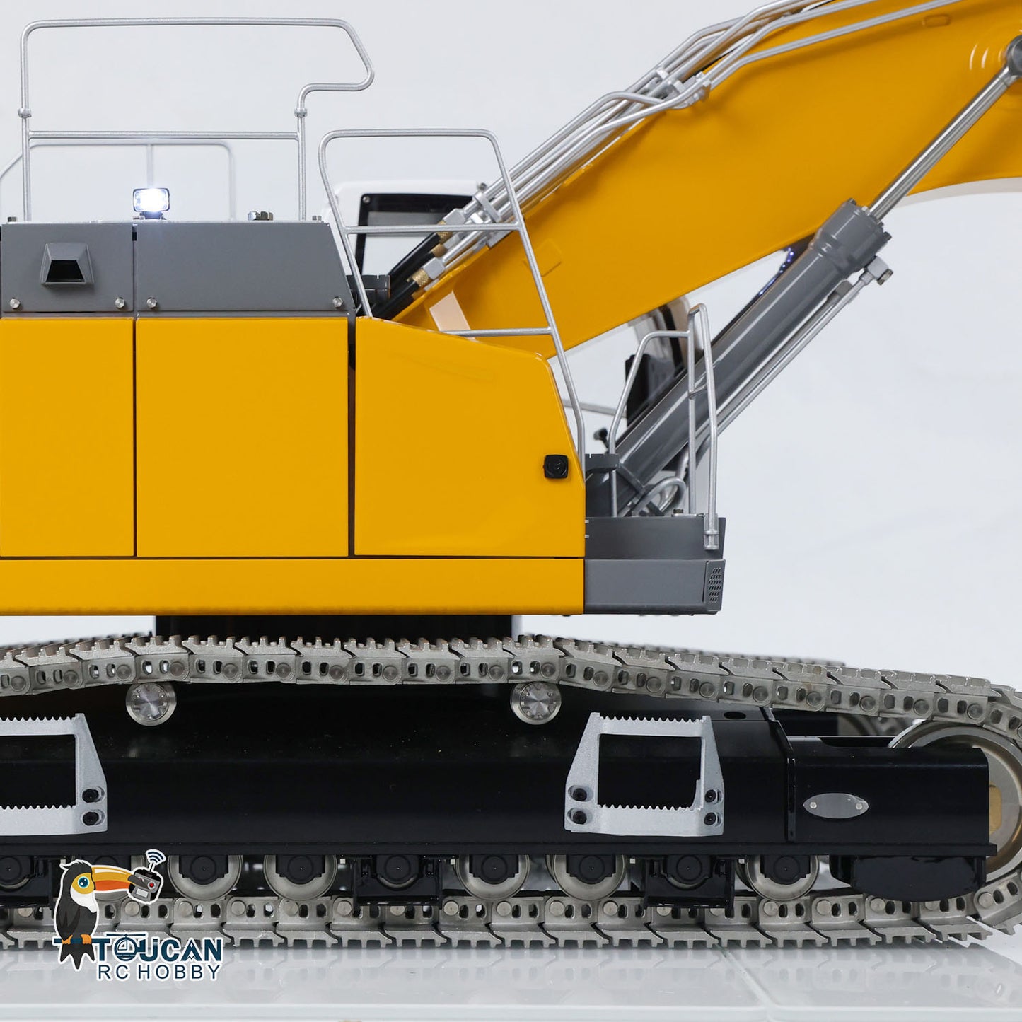 LESU 1/14 Metal RC Hydraulic Excavator LR945 Construction Vehicles PL18EV Lite
