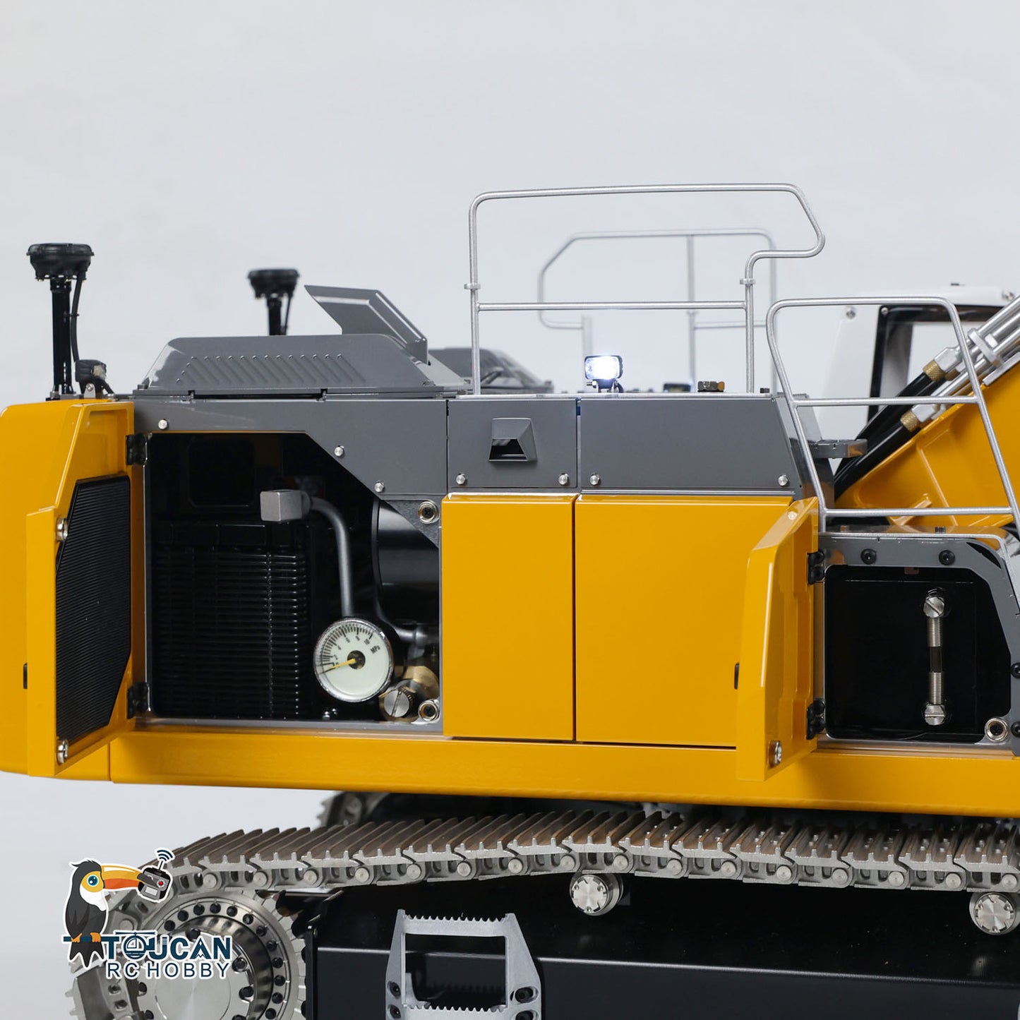LESU 1/14 Metal RC Hydraulic Excavator LR945 Construction Vehicles PL18EV Lite