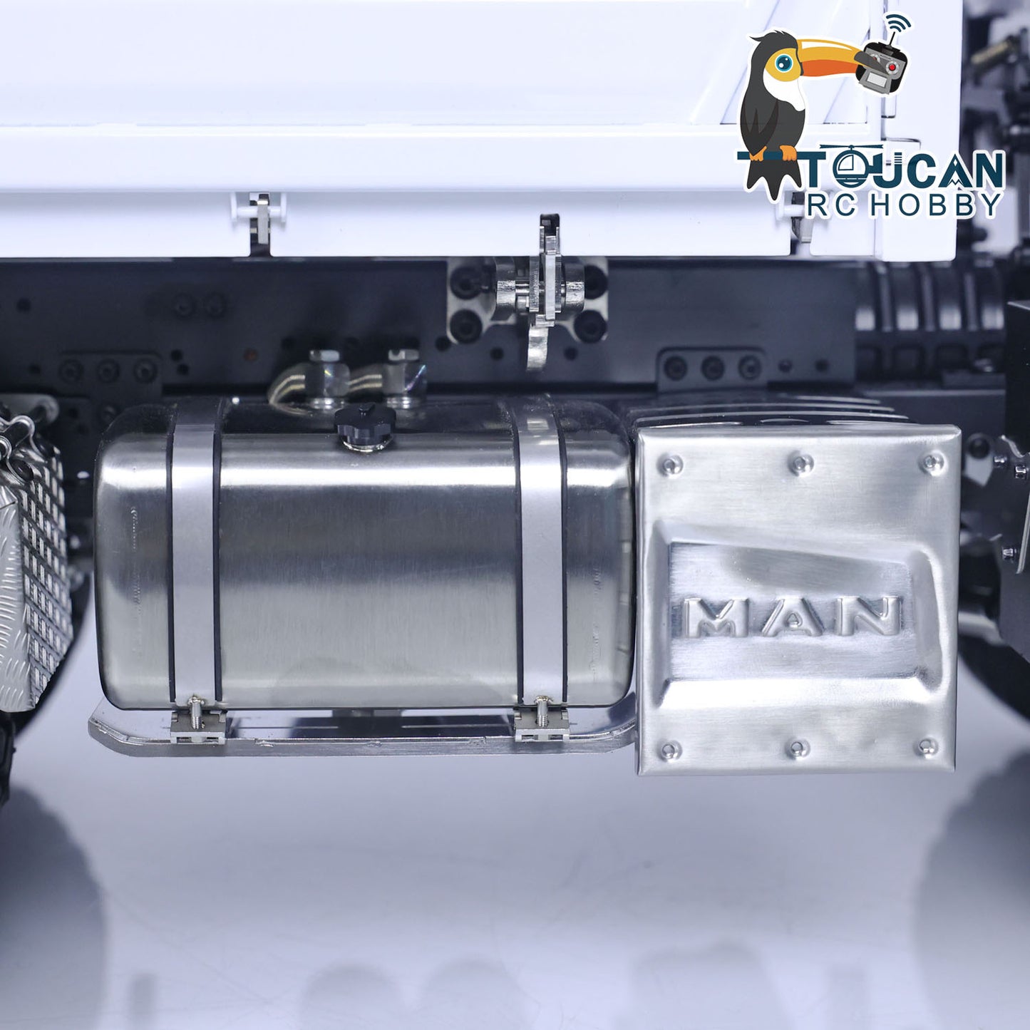 Camion à benne basculante hydraulique LESU Metal 1/14 RC