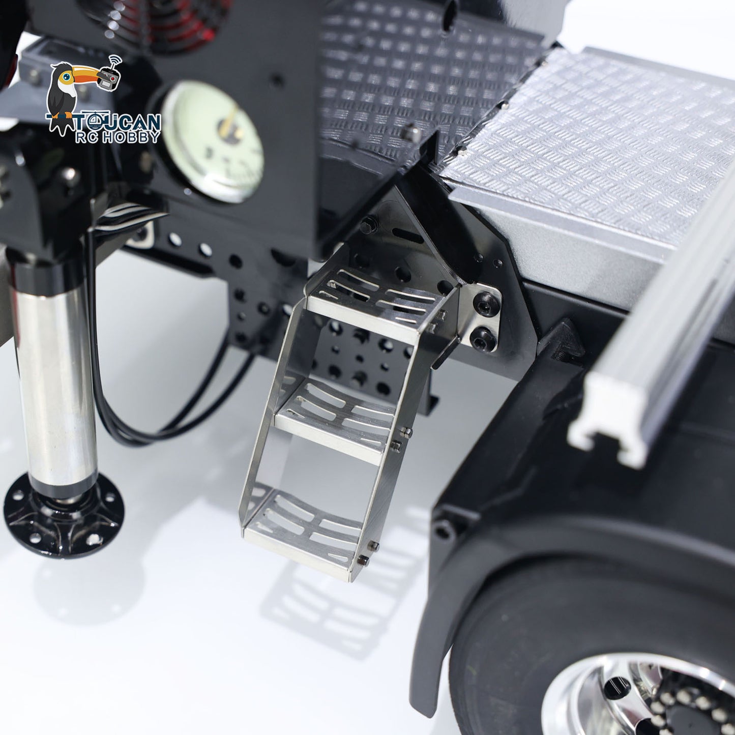 LESU 1/14 Camion forestier RC en métal avec grue hydraulique et tracteur sans cabine FH16