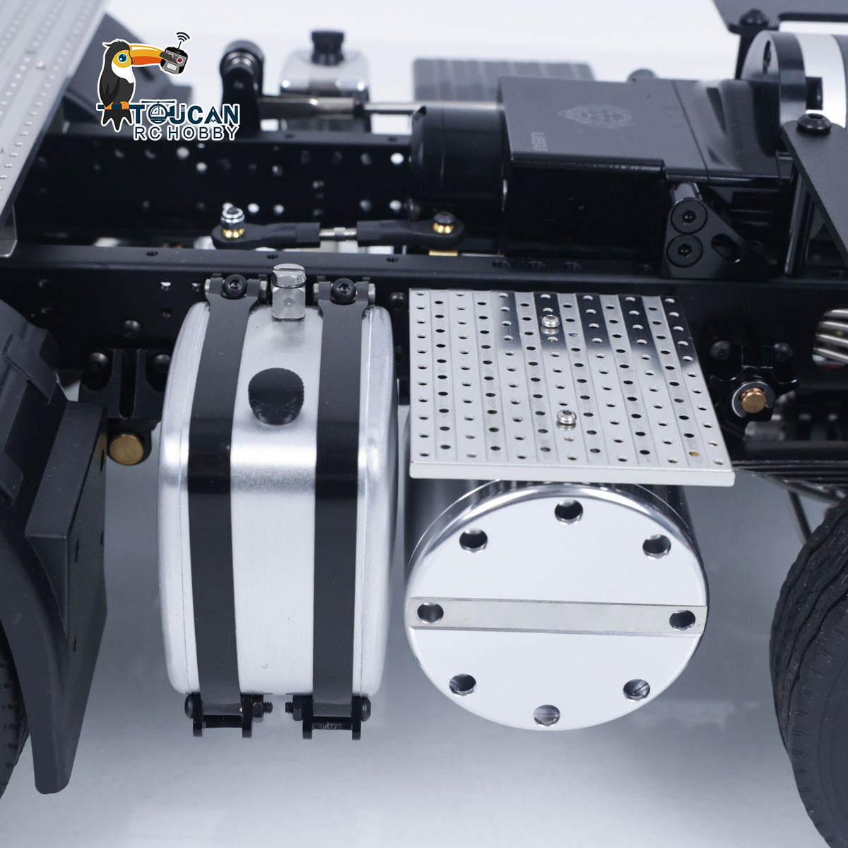 LESU Heavy-duty Chassis 1/14 R620 RC Tractor Truck Model Car SAVOX Servo Equipment Rack