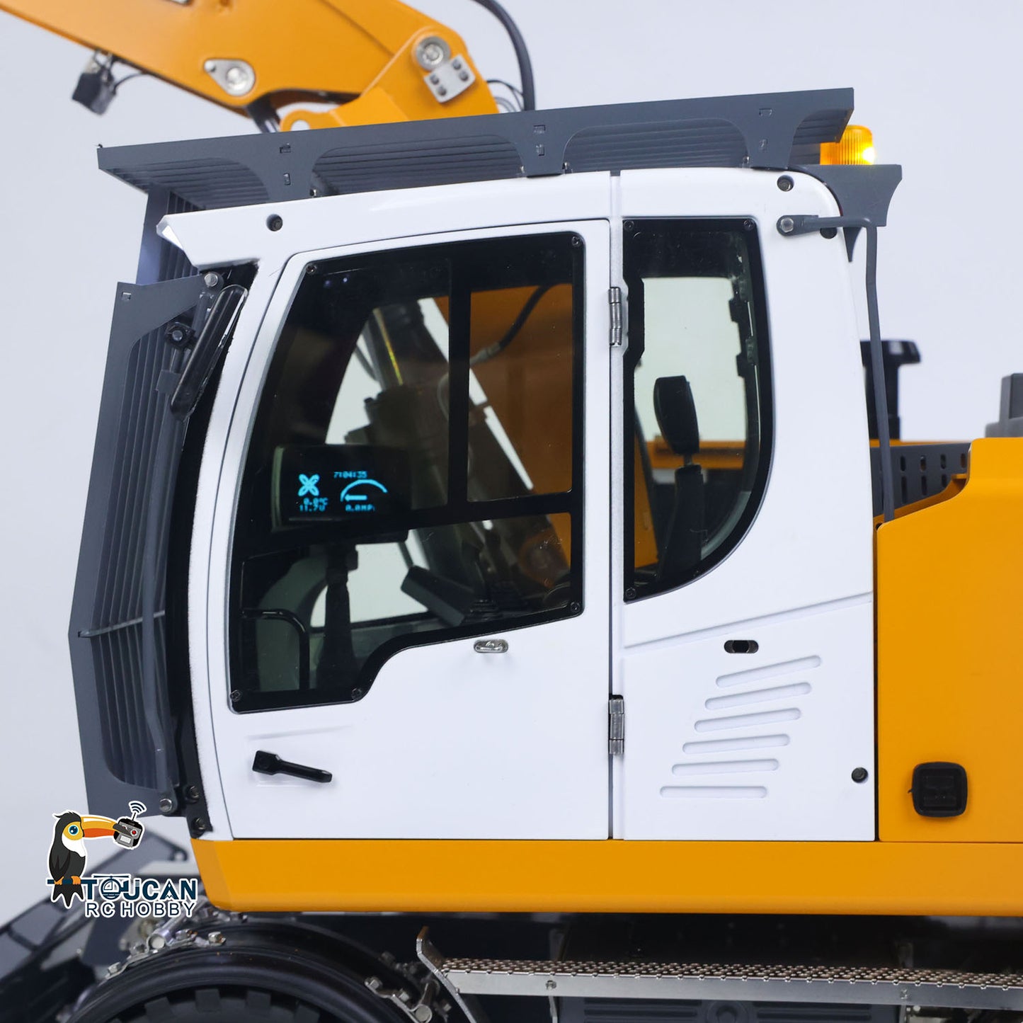 CUT 1/14 Scale 914 8-ways RC Hydraulic Wheeled Excavator