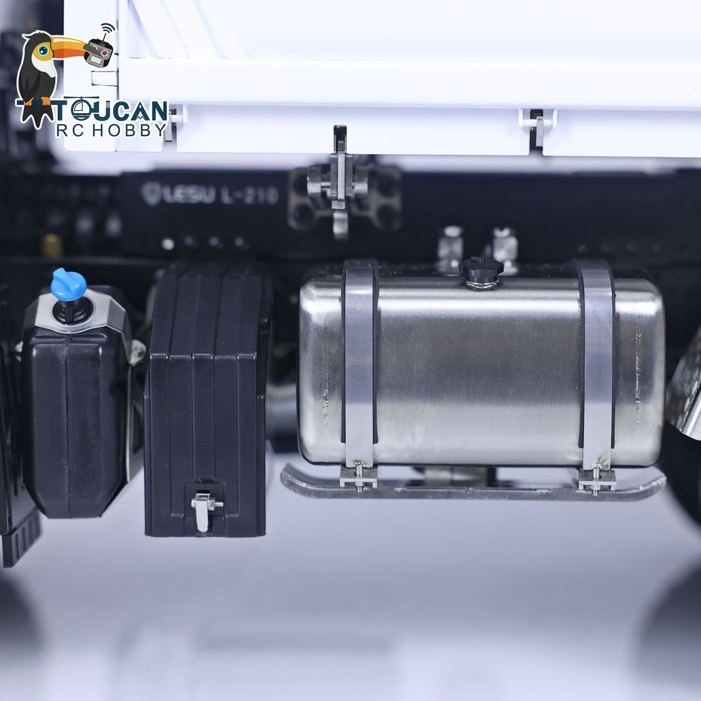 LESU 1/14 6x6 Métal 3 Essieux RC Camion Dumper Hydraulique Avec Cabine K3363 A0009