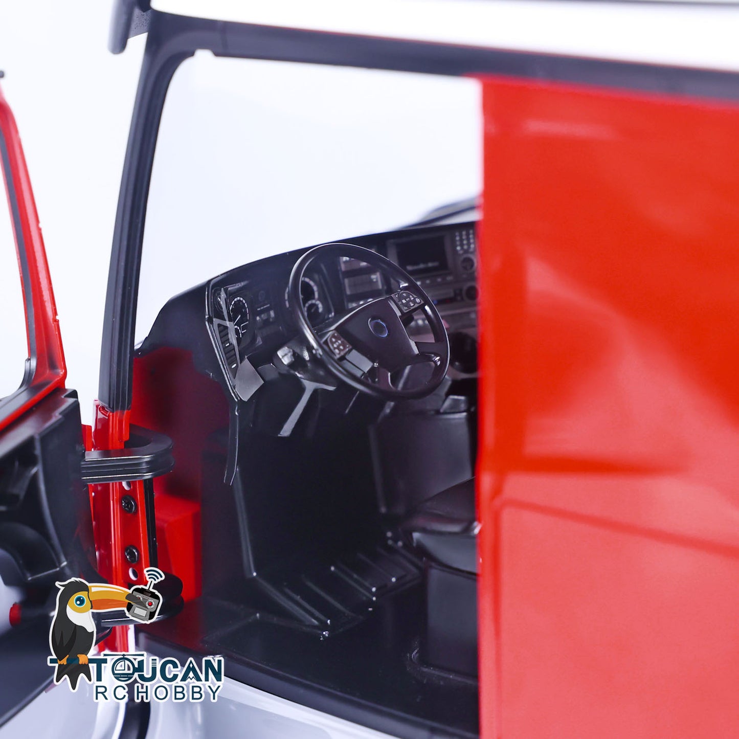 Camion tracteur 8x8 LESU 1/14 RC avec grue hydraulique