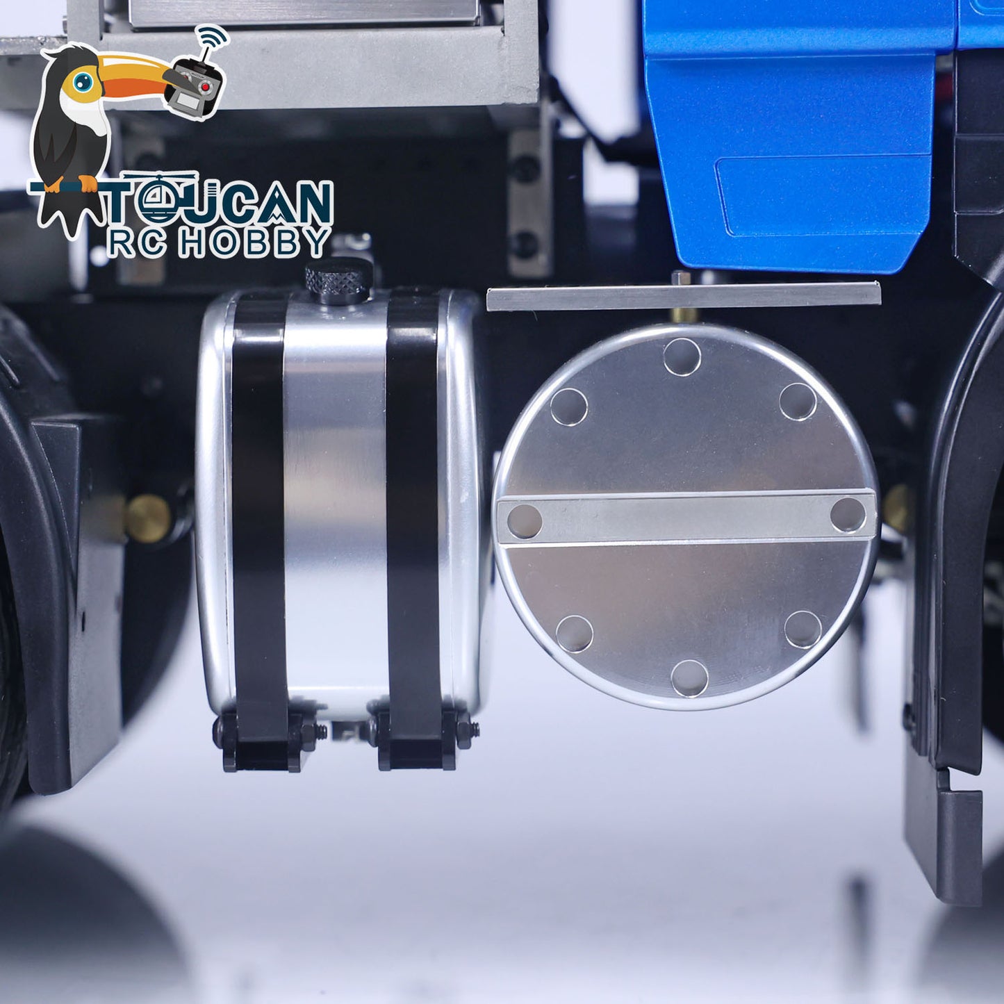 LESU 1/14 RC Sattelzugmaschine 8x8 RTR