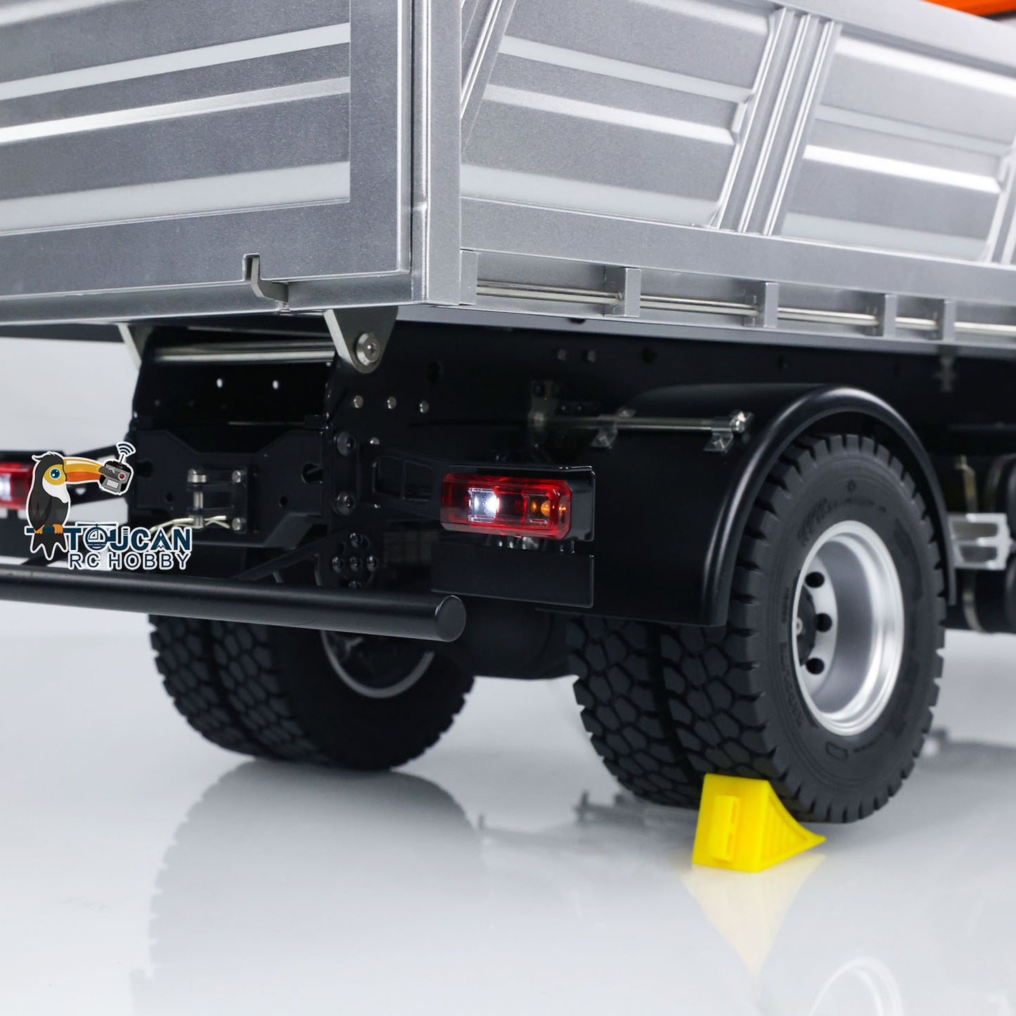 Fast Shipping 1/14 Kabolite 5701 RC Dump Truck 4x4 Remote Control Dumper Car Sound Light Model