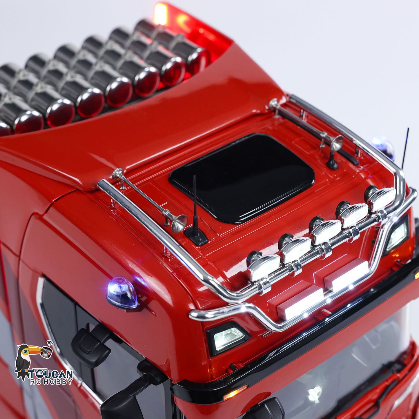 1/14 RC Tractor Truck 770S 8x8 Metal Chassis Remote Control Lorry Lock Differential 3Speed Cab Suspension Smoking ST8 Battery