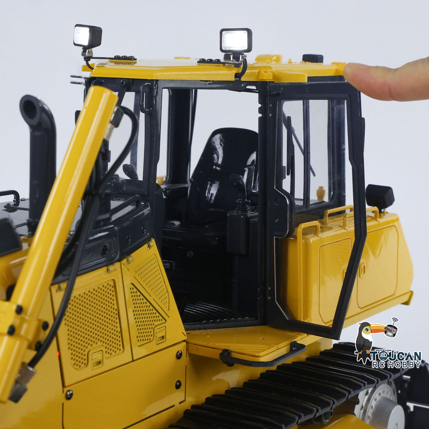 1/12 RC Metal Hydraulic Bulldozer D65EX Radio Controlled Heavy Machine Model RTR Construction Car I6S