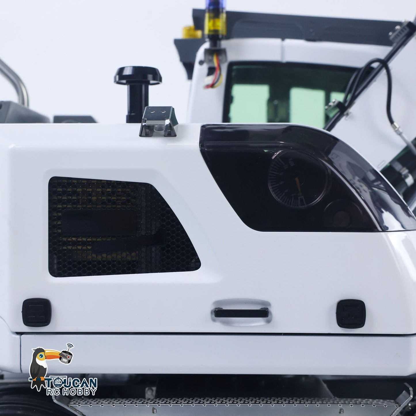 1:14 RC Hydraulic Wheeled Excavator LR914 8-ways Valve 4x4 Digger Engineering Vehicle RTR Axle Lock Upgrade Brushless Motor ESC