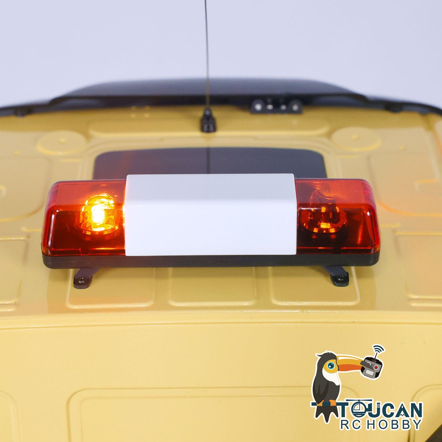 Camion tracteur télécommandé LESU 1/14 6x6 à 3 essieux