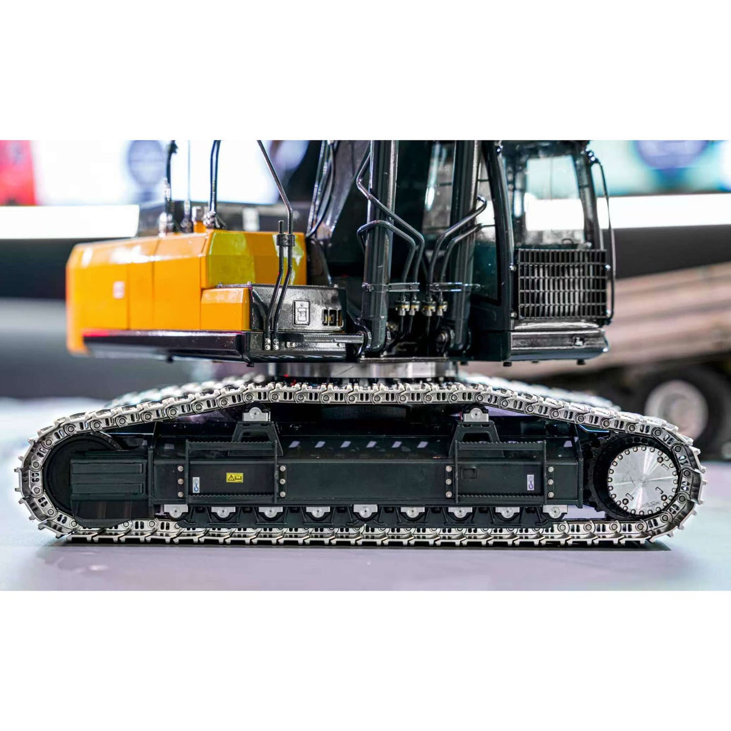 Super Frog 3 Pumps 9CH Valve 1/14 RC Hydraulic Excavator E400 Pro Metal Digger Frsky X12 Radio 5D Rocker Joystick