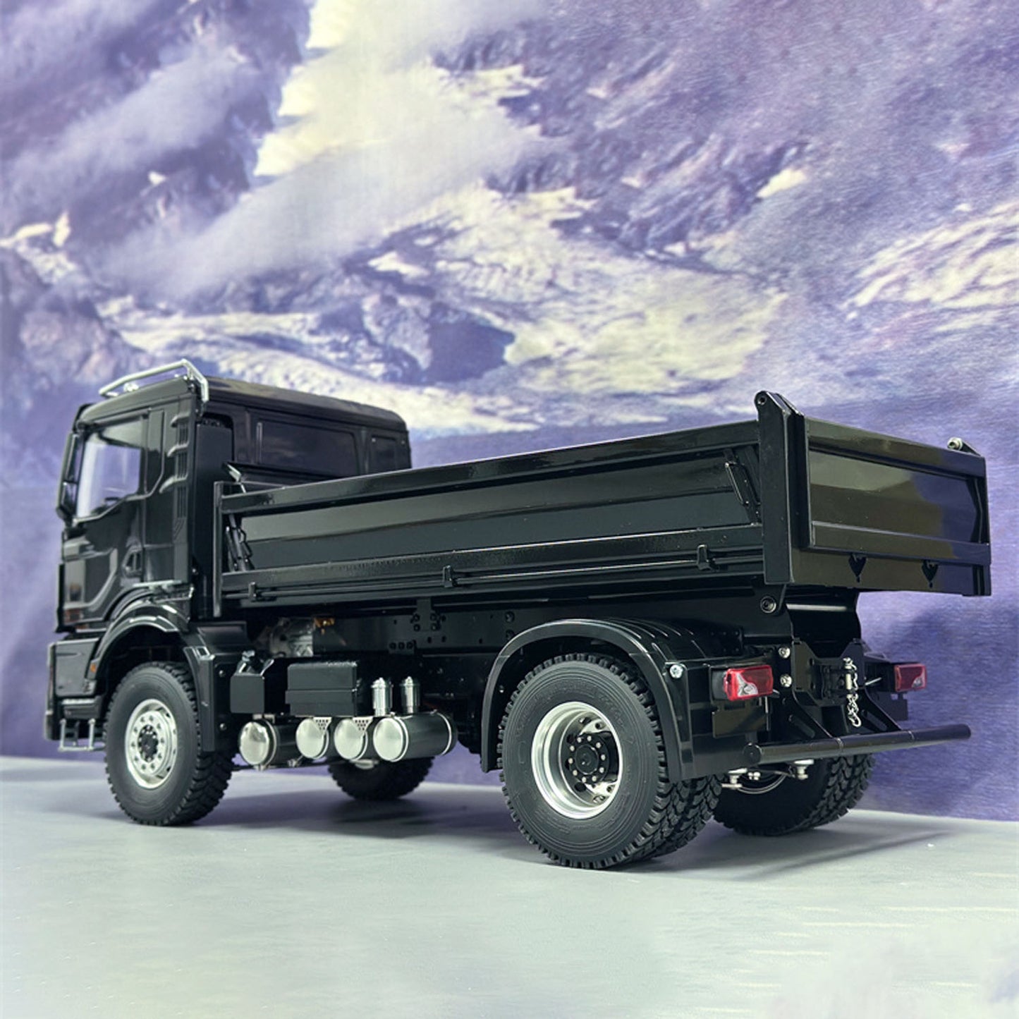 Camion à benne basculante hydraulique RC 4x4 avec cabine en métal 1/14