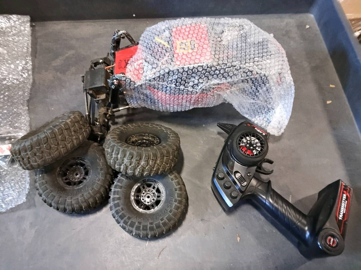 Second Hand CA Stock RTR 8504 RC 1/10 Electric RC Off-road Vehicle 4X4 Remote Control Rock Crawler Metal Shock Absorber Drive Shaft 540 Brushed Motor