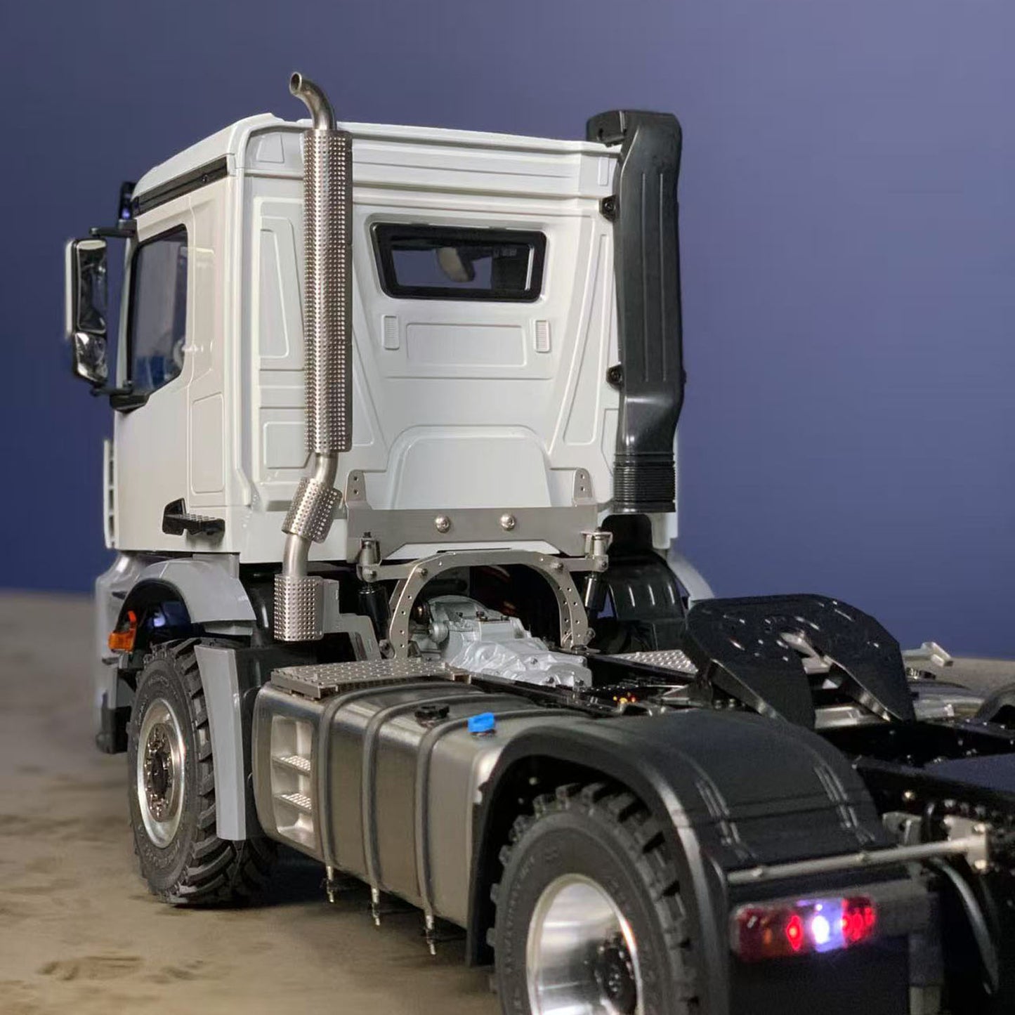 3Speed RTR Model 1/14 RC Tractor Truck BZ L44 Remote Control Farm Vehicle Metal 4*4 Chassis Axle Lock Flysky ST8 Radio Battery