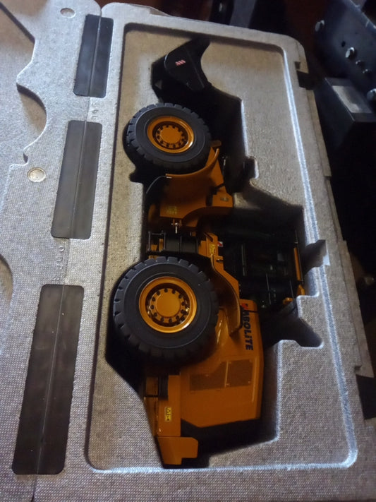 Second Hand US Stock HUINA K966 KABOLITE 2.4G 1/16 Hydraulic RC Loader Car Model 7500mAh Battery