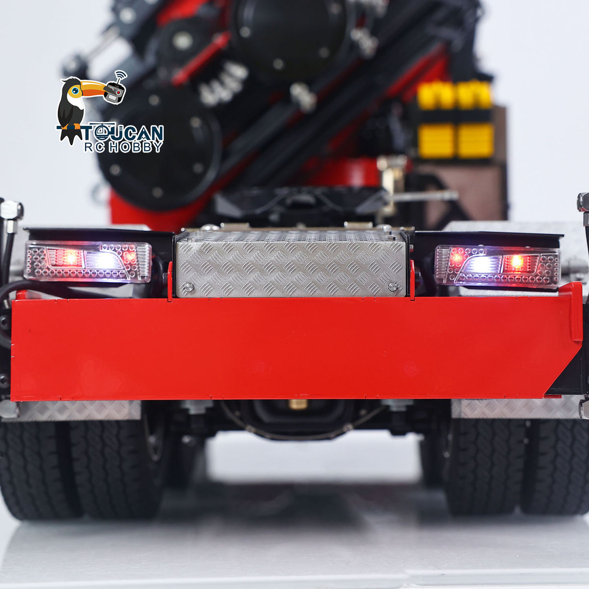 TOUCAN 1/14 RC 6x6 Tractor Truck Rear Taillight And Rear Bumper Assembly Close‑up, Flowing Turn Signal Light, Painted Red RC Heavy Tractor Truck