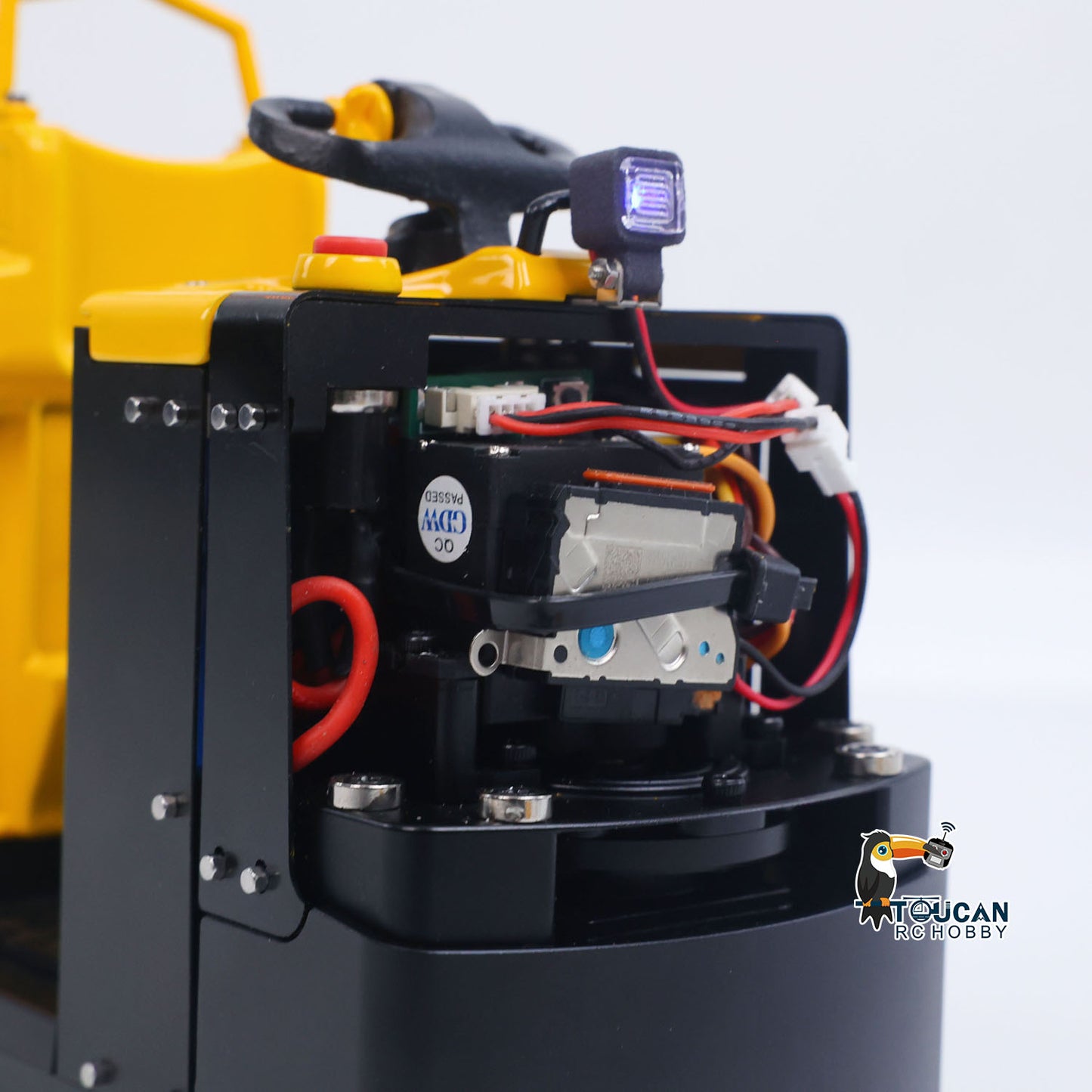 1/14 RC HTM MO55 Forklift internal structure detail with motor ESC and electronic components
